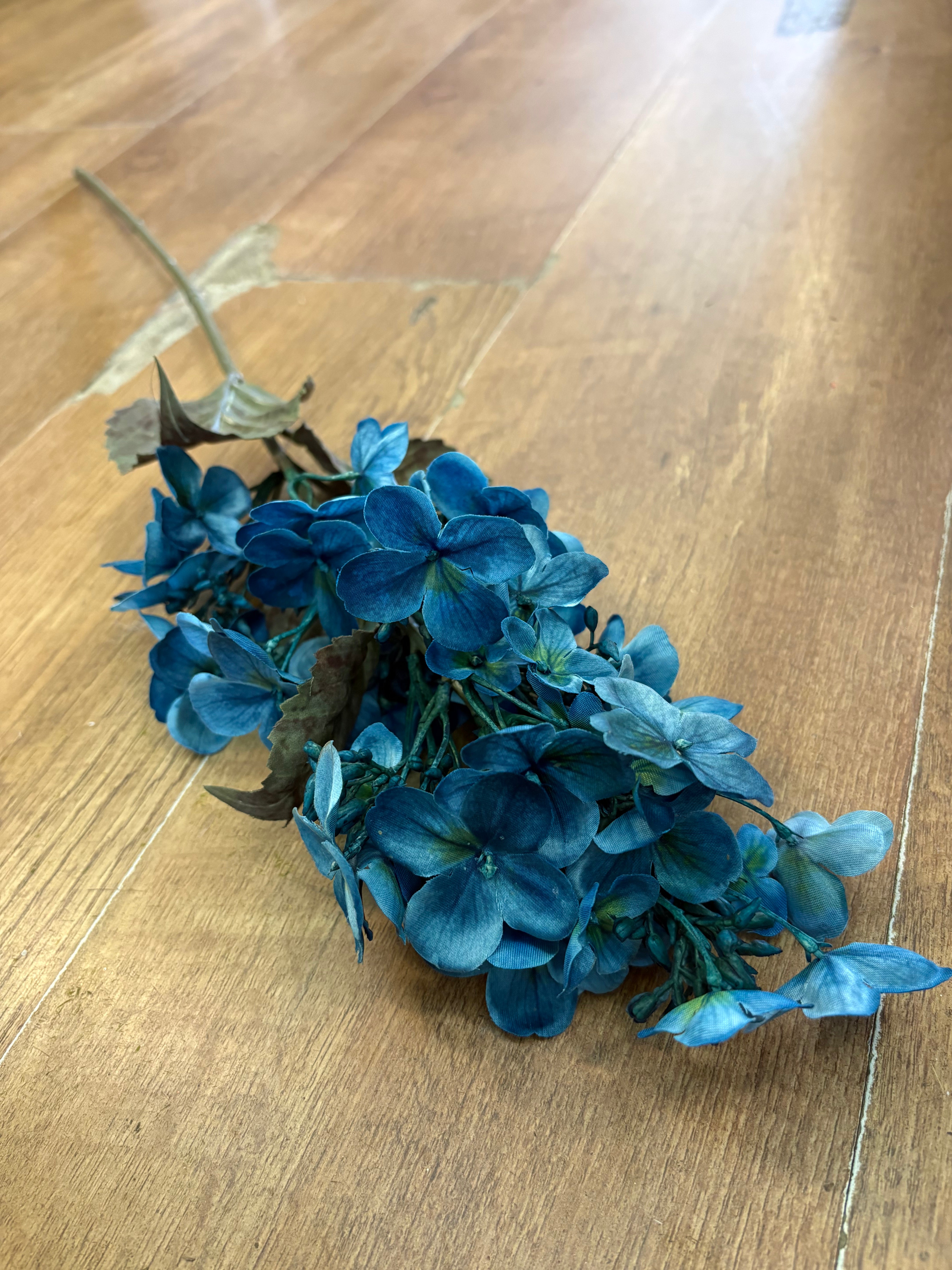 Long stem Teal pinnacle hydrangea
