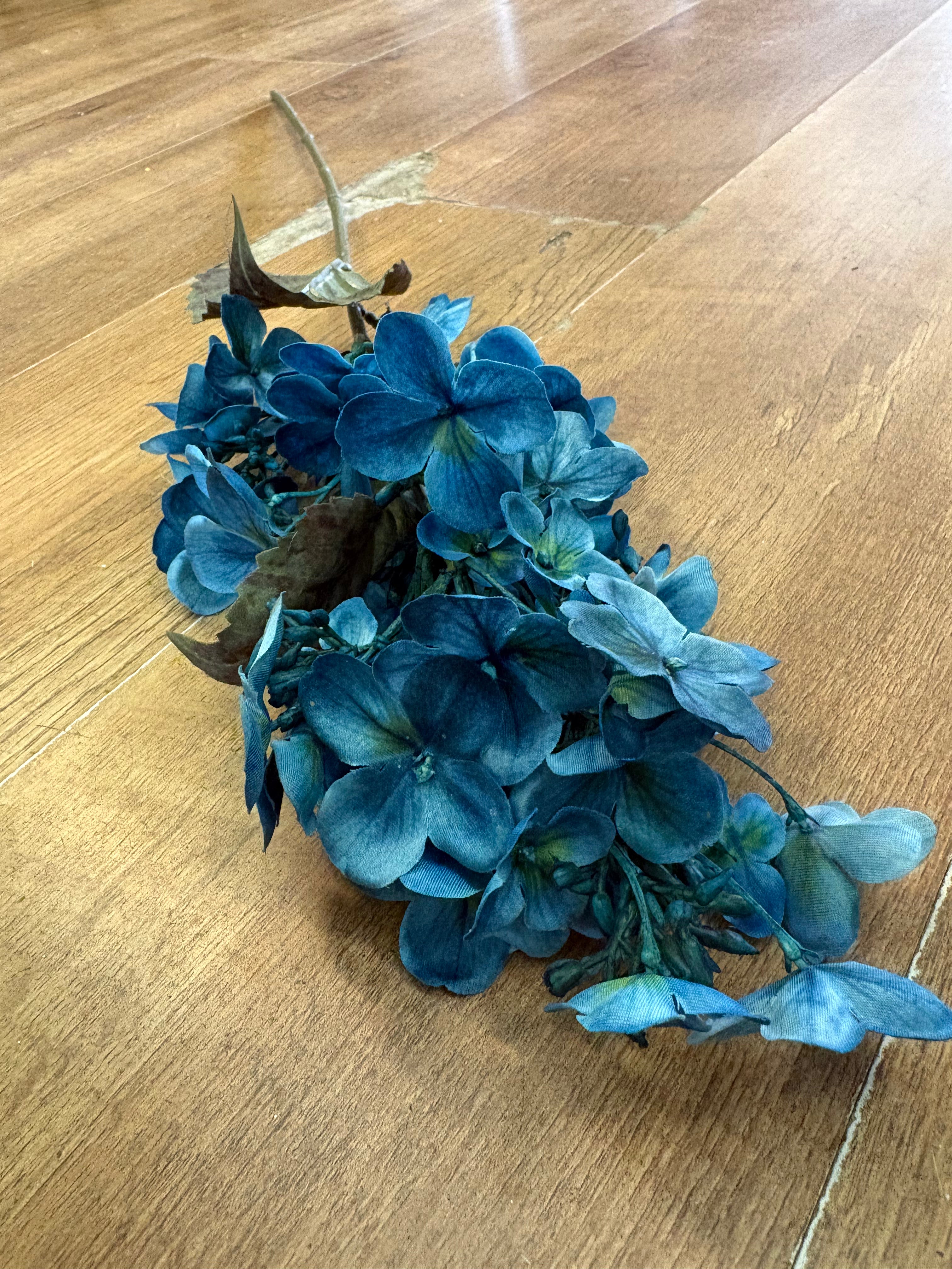 Long stem Teal pinnacle hydrangea
