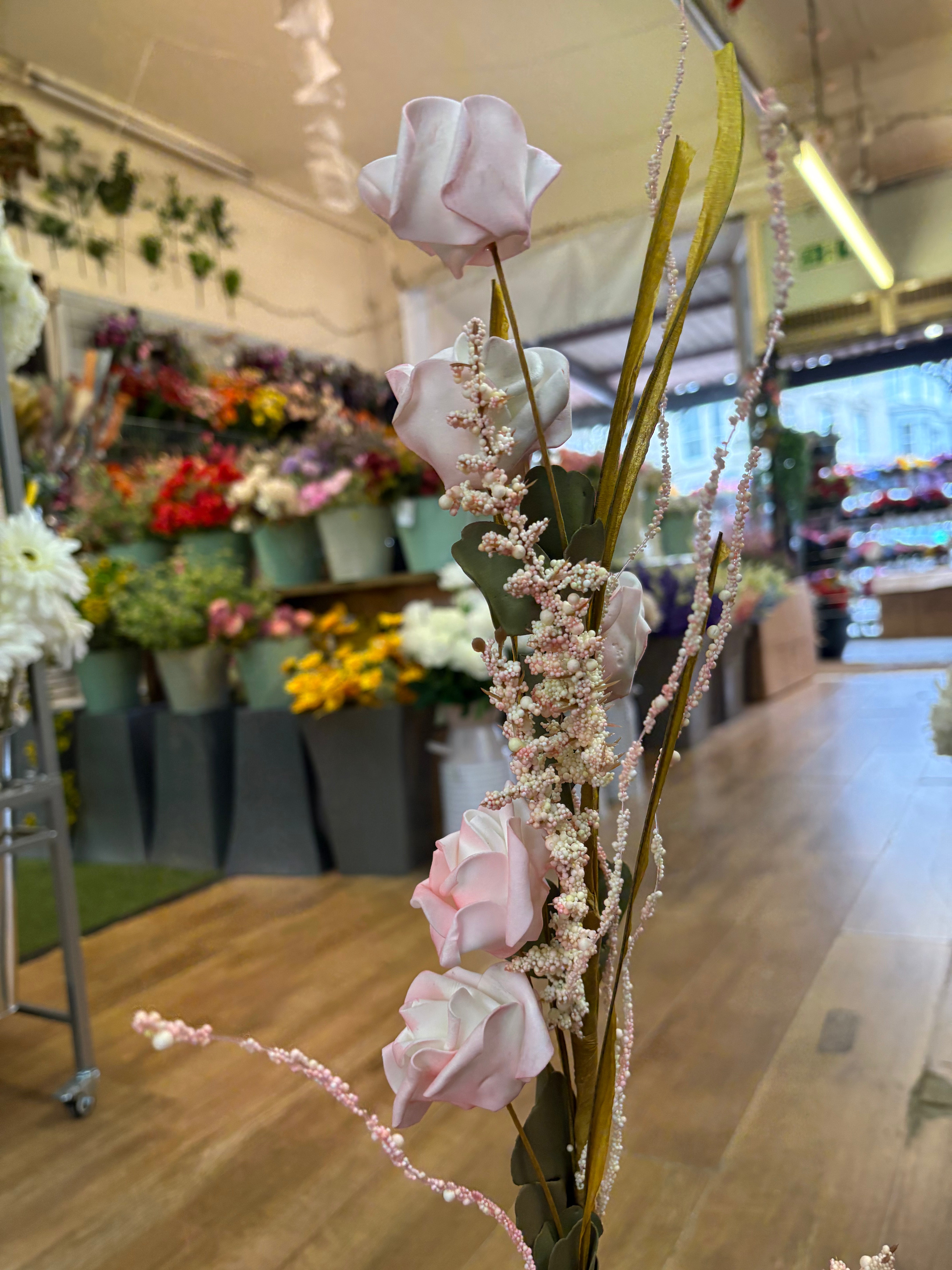 Long stem pink rose mix spray