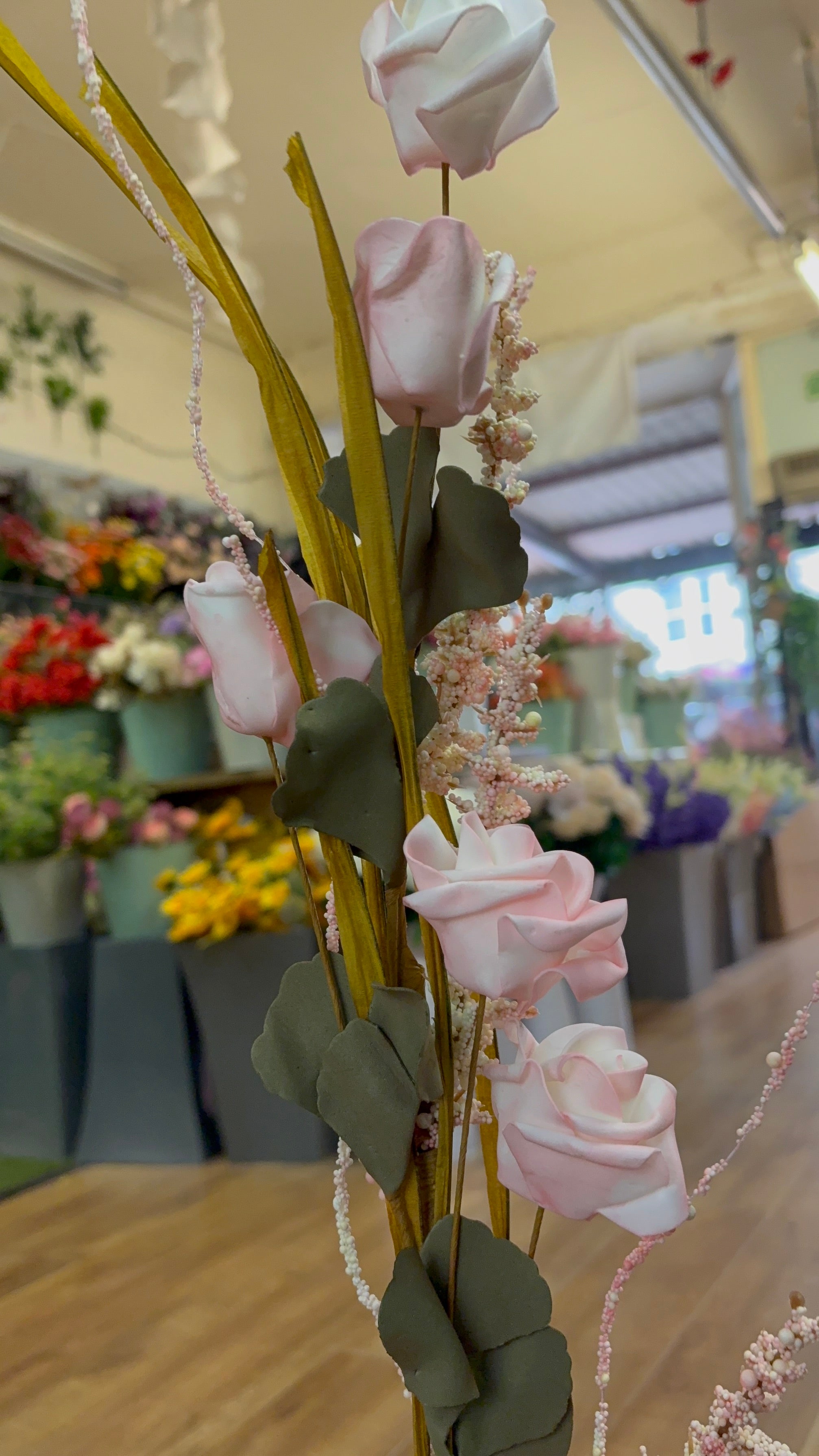 Long stem pink rose mix spray