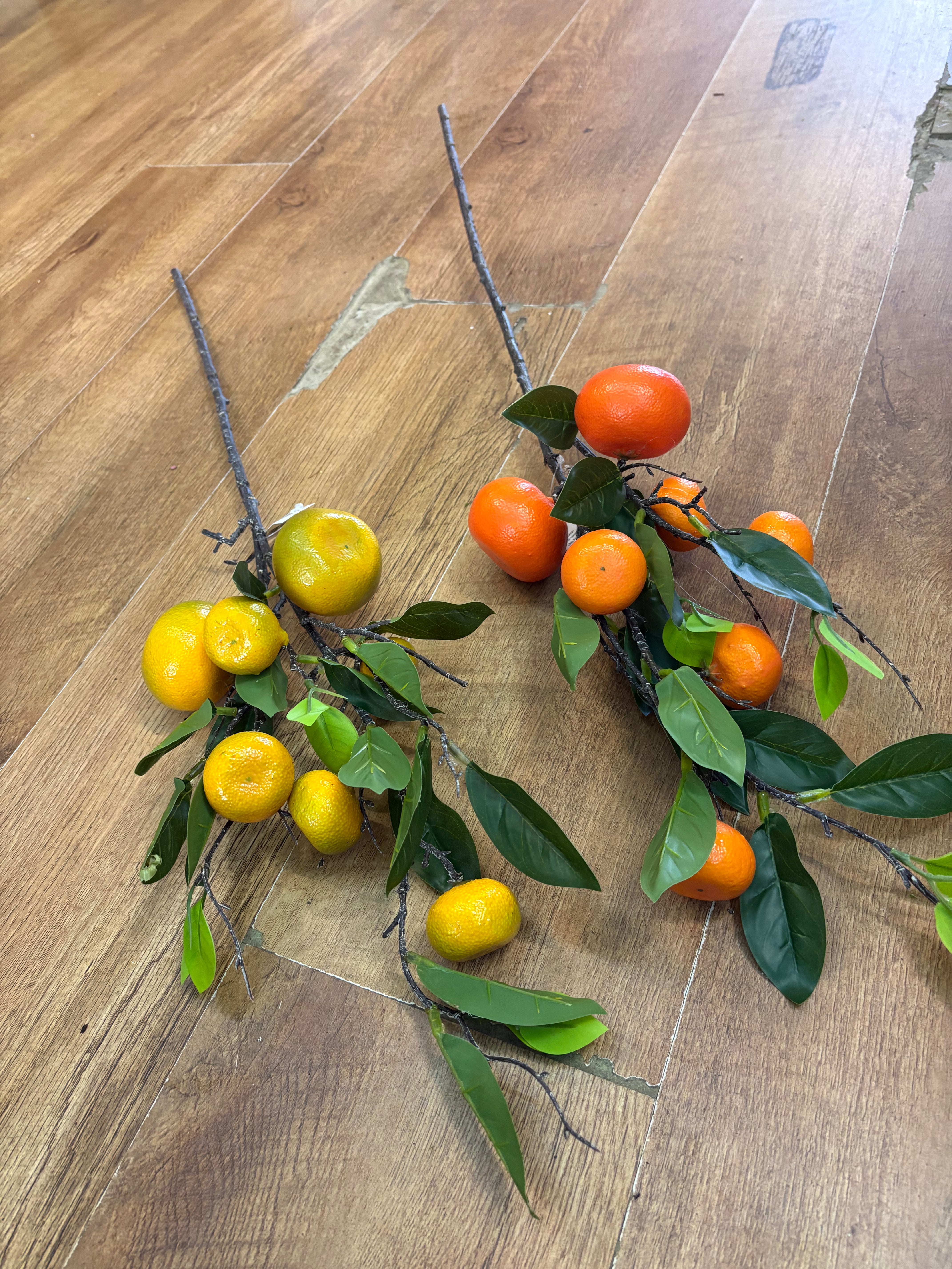 Long stem tangerine spray - 2 colours available