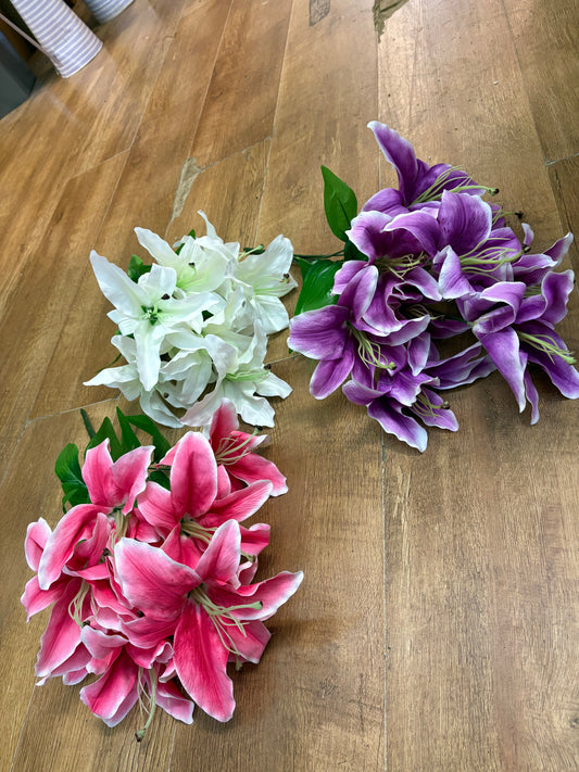 Large 9 headed lily bouquet - 3 colours available
