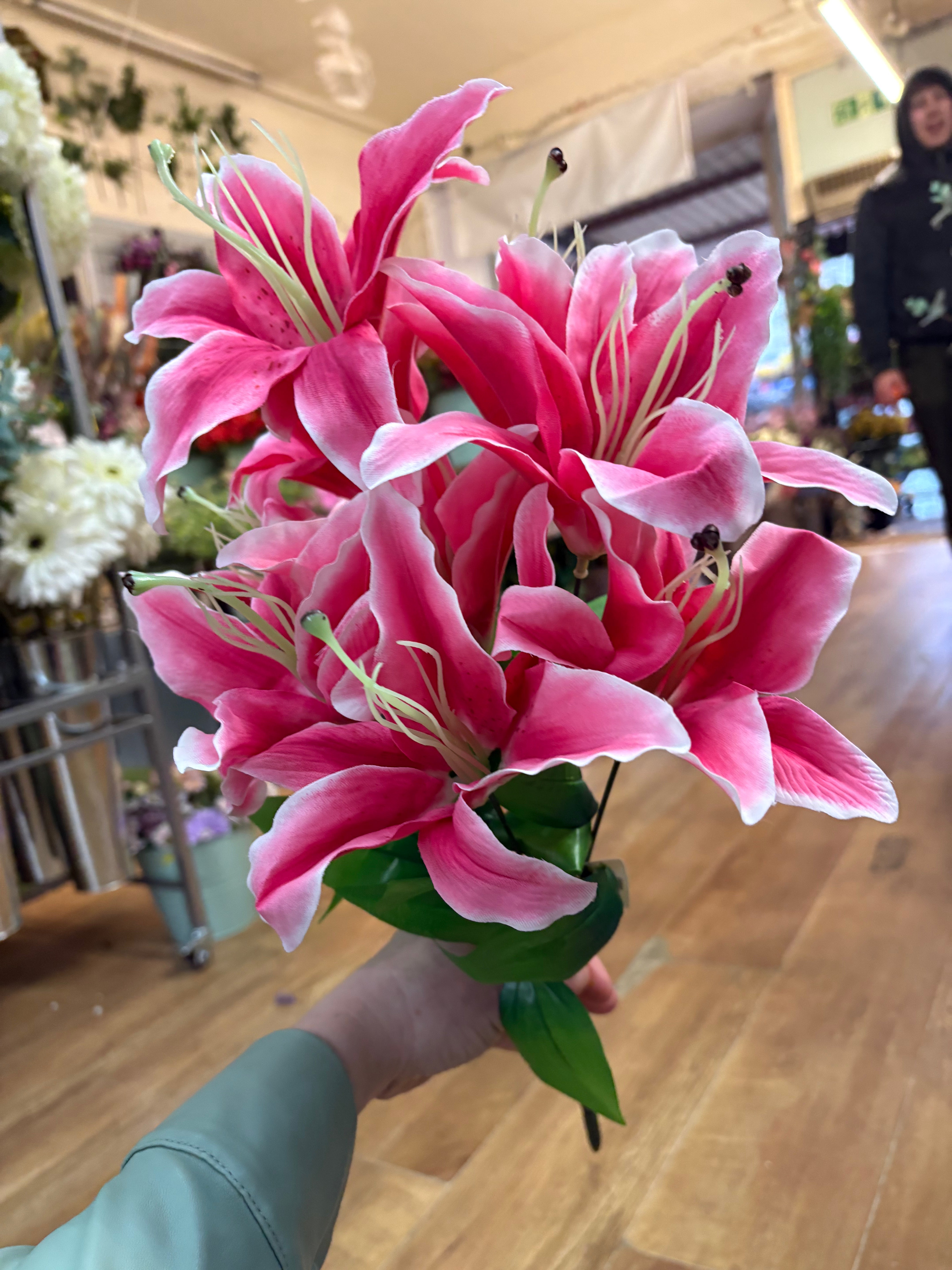 Large 9 headed lily bouquet - 3 colours available