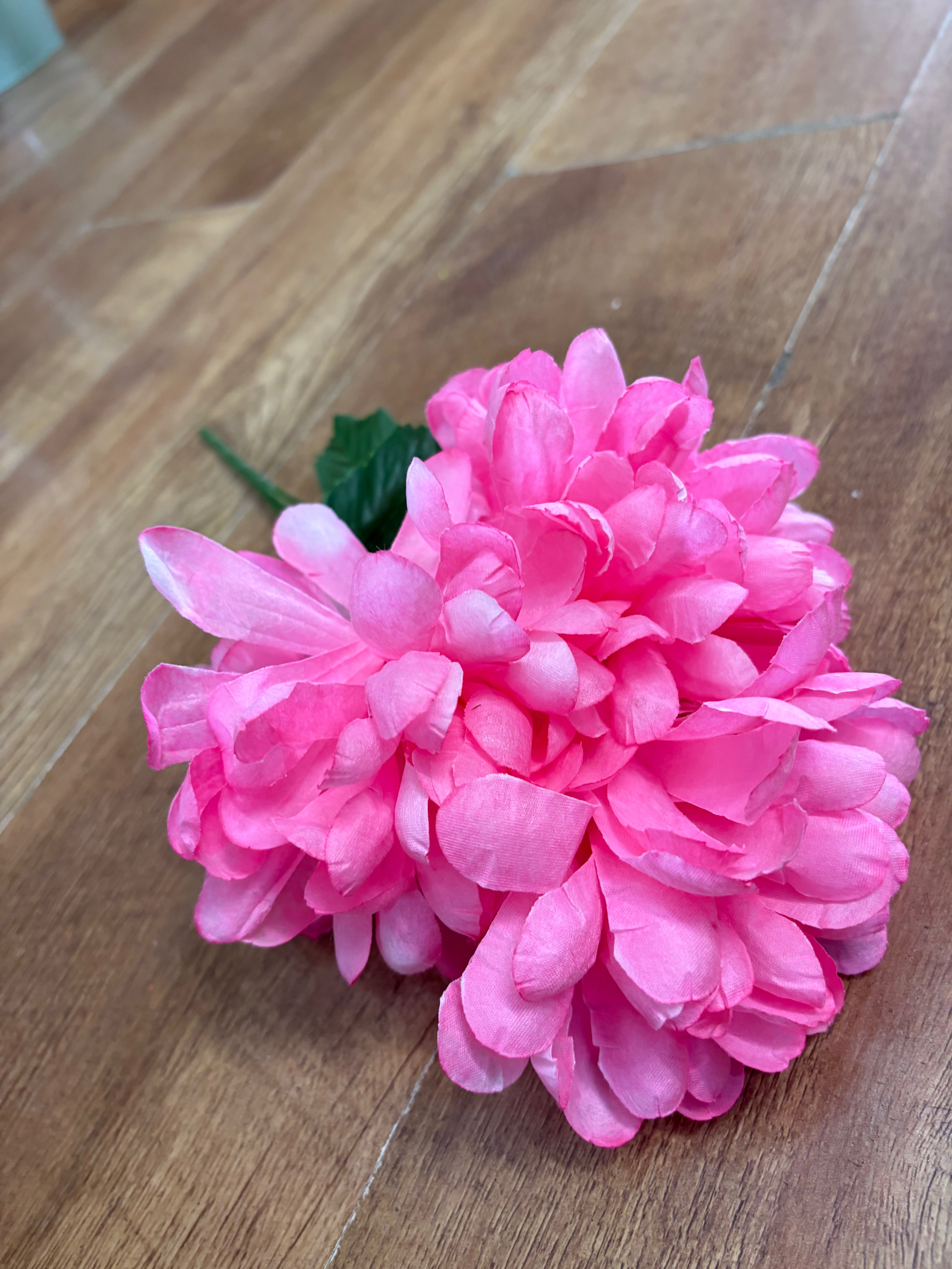 Ball mum bush - 4 colours available