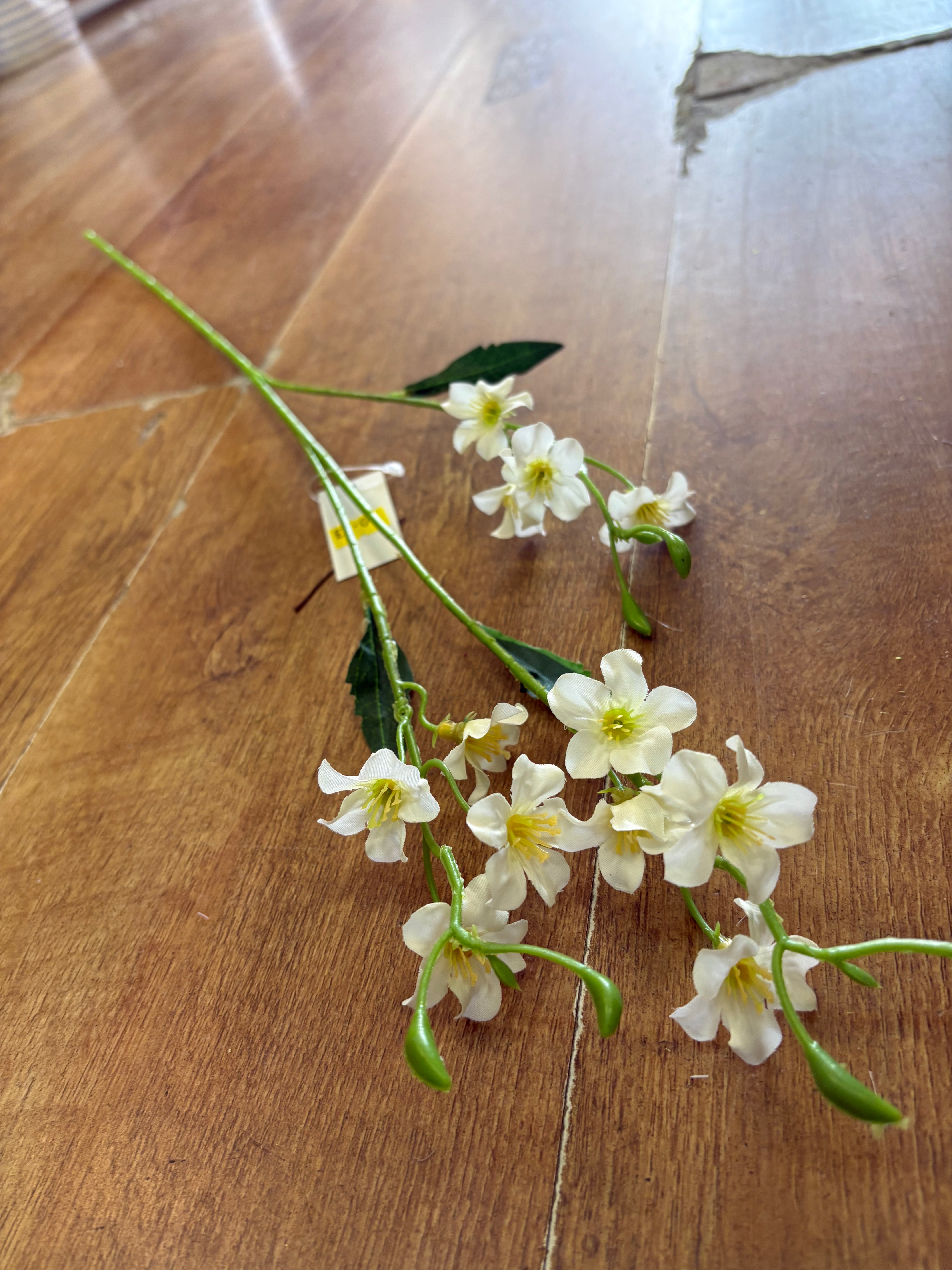 Long stem dainty floral filler - 4 colours available