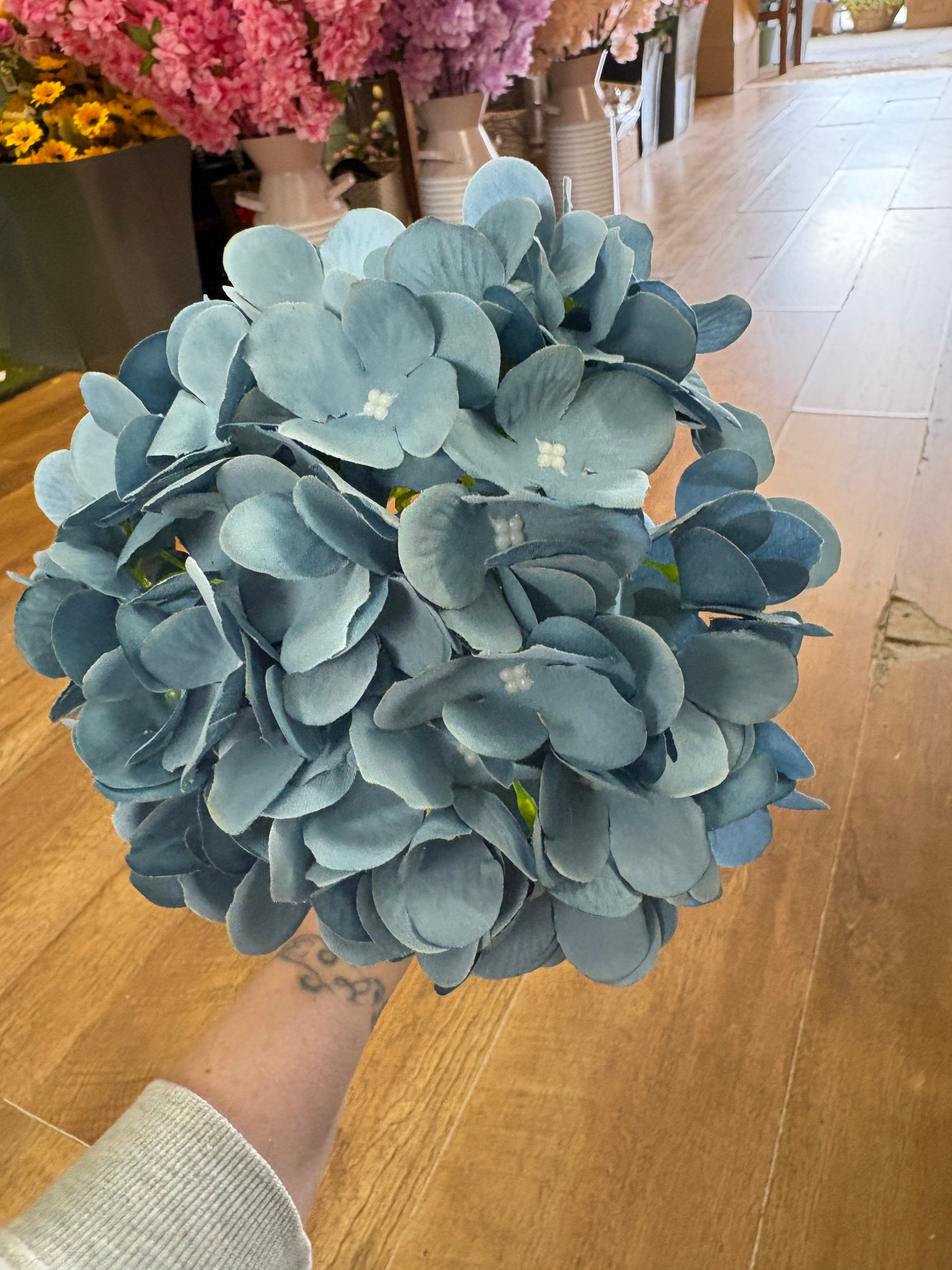 Long stem blue hydrangea