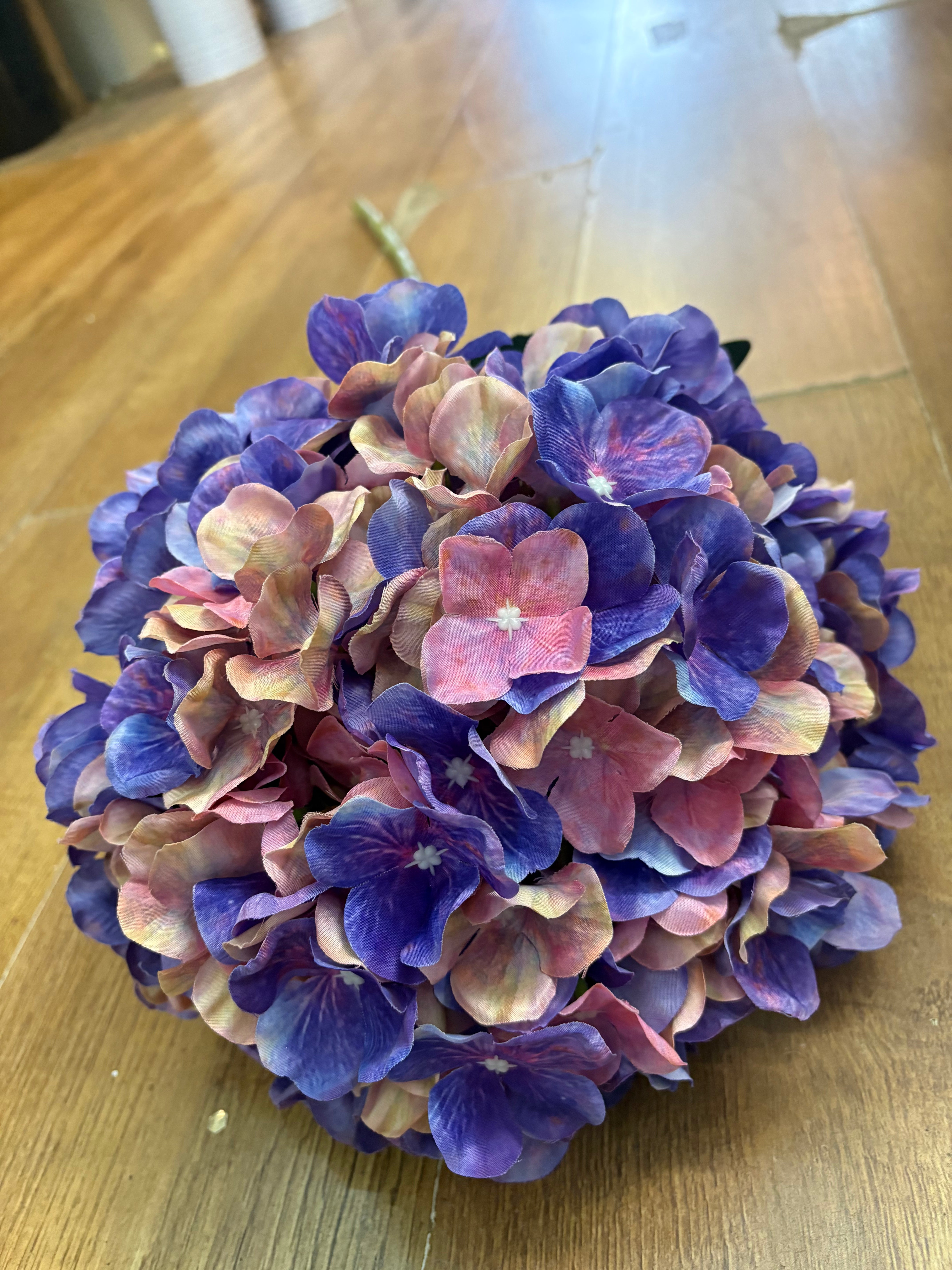 Giant head purple and pink mix premium hydrangea