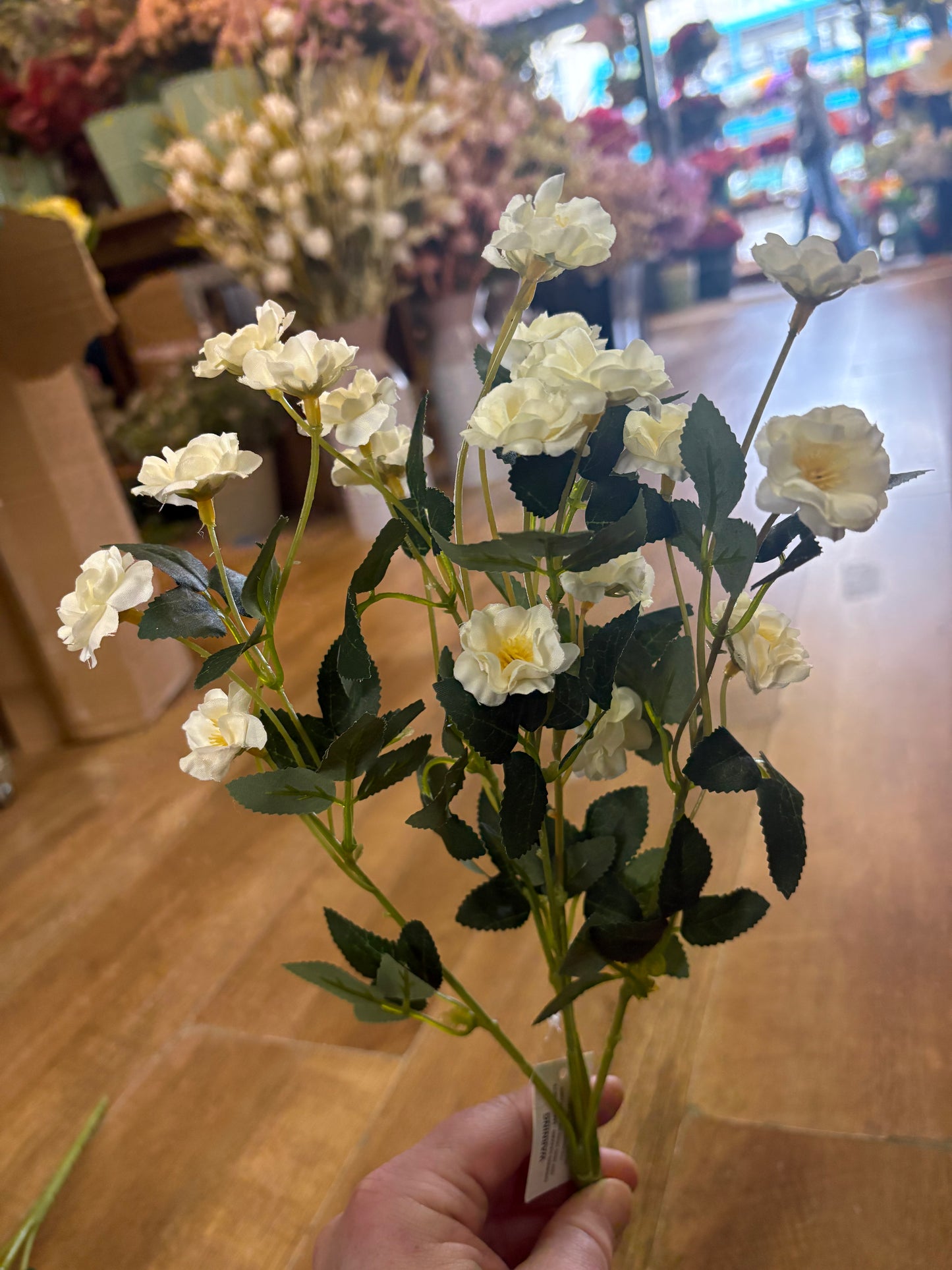 Ivory ruffled buttercup bunch