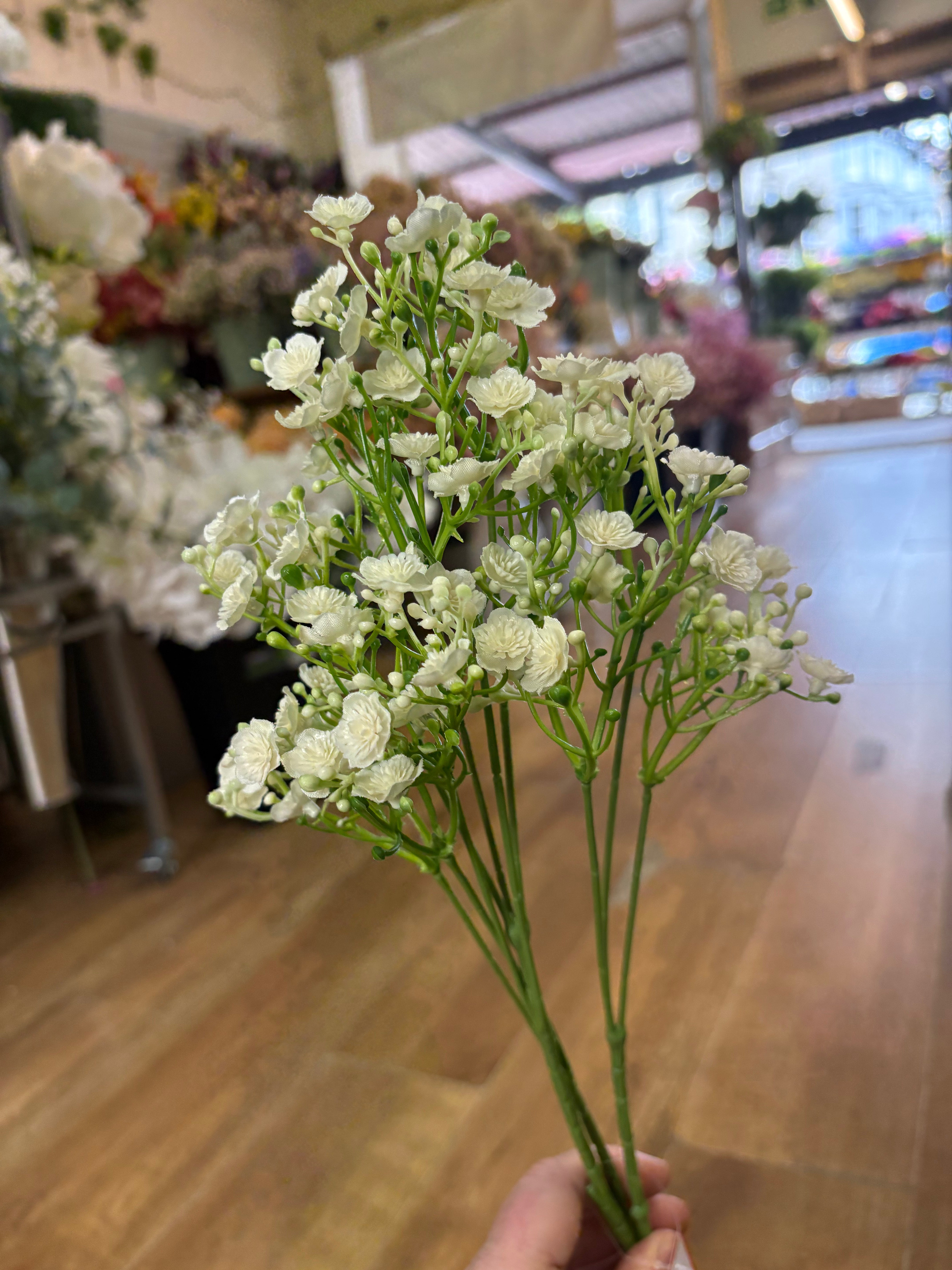 Long stem ivory babies breath