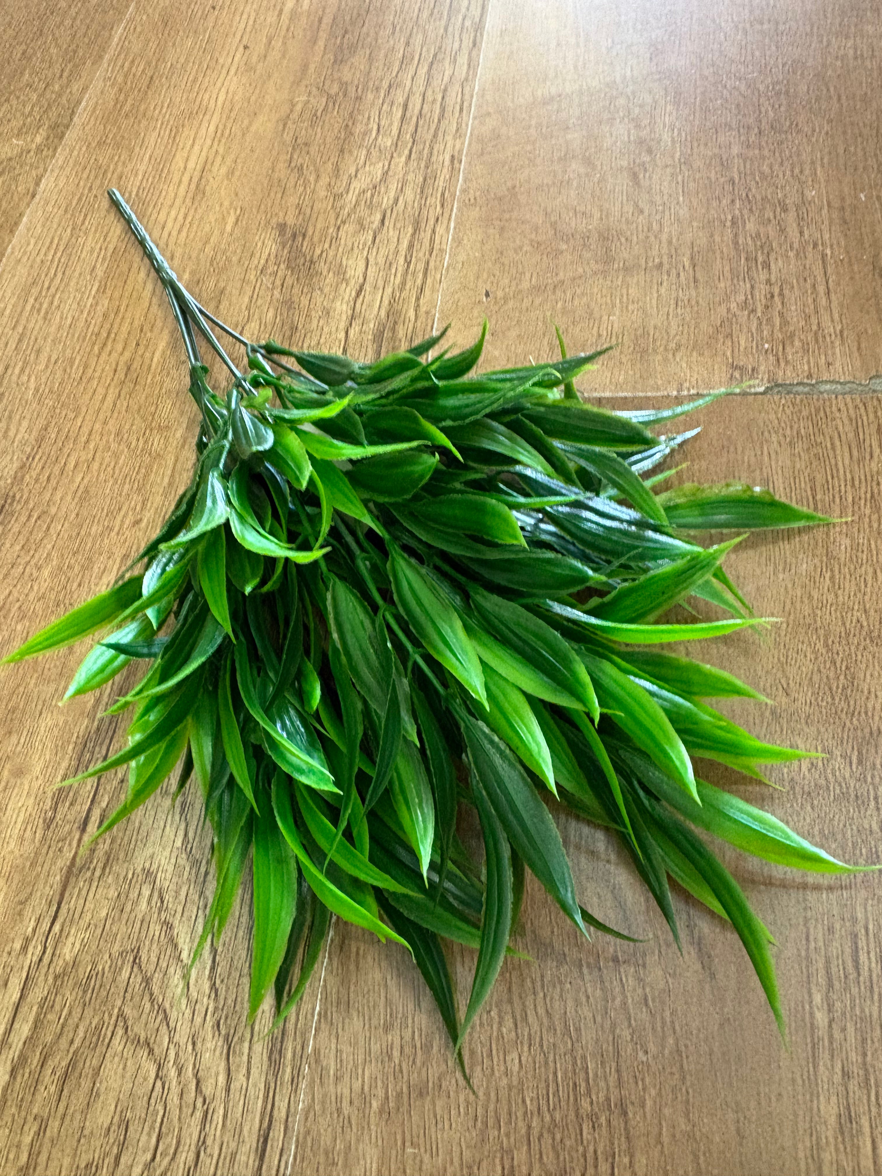 Plastic grass bunch