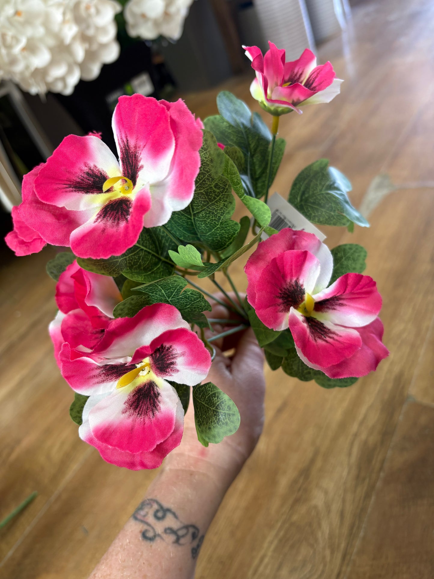 Pansy bunch - 2 colours available