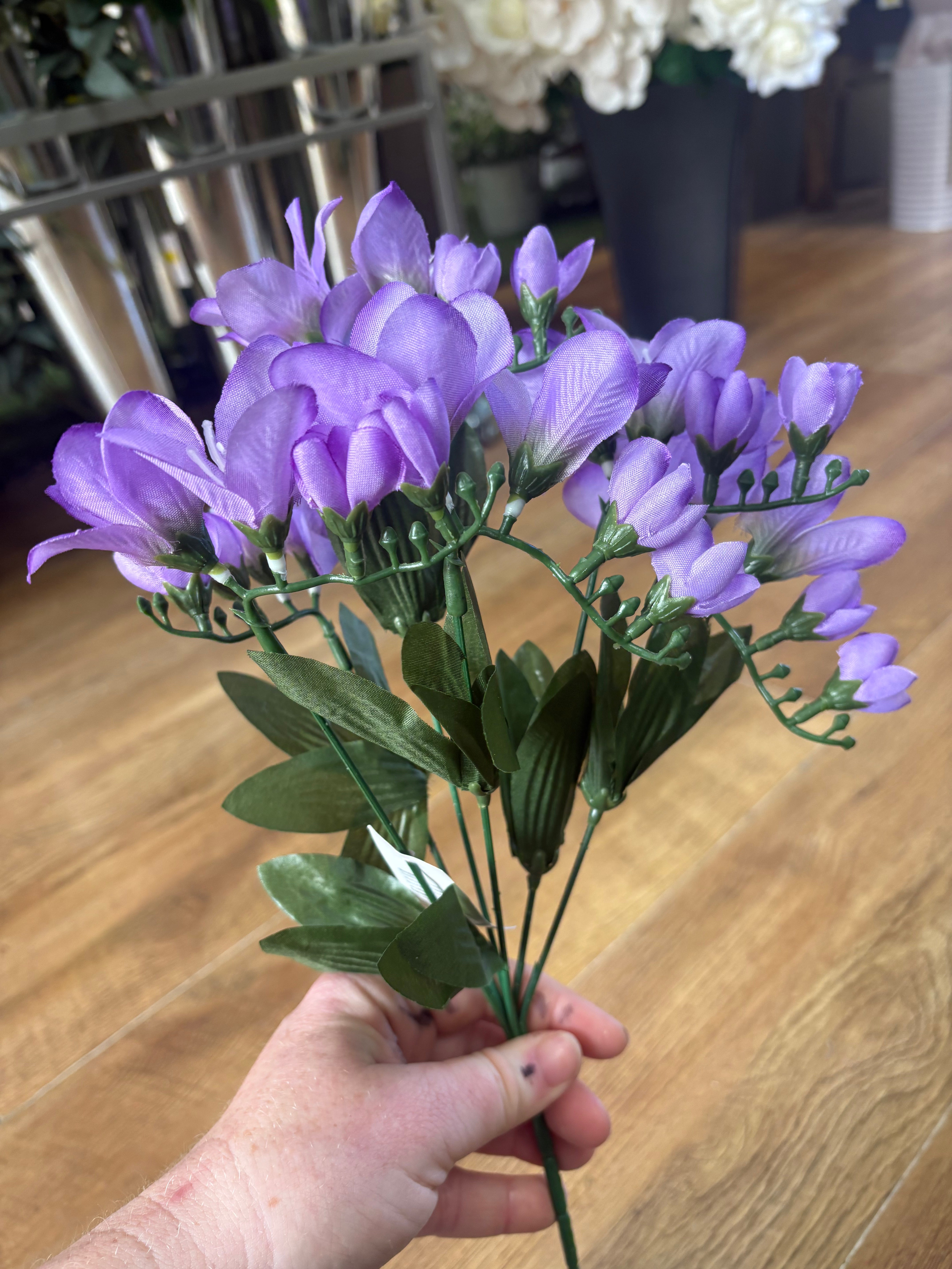 Freesia bunch - 4 colours available