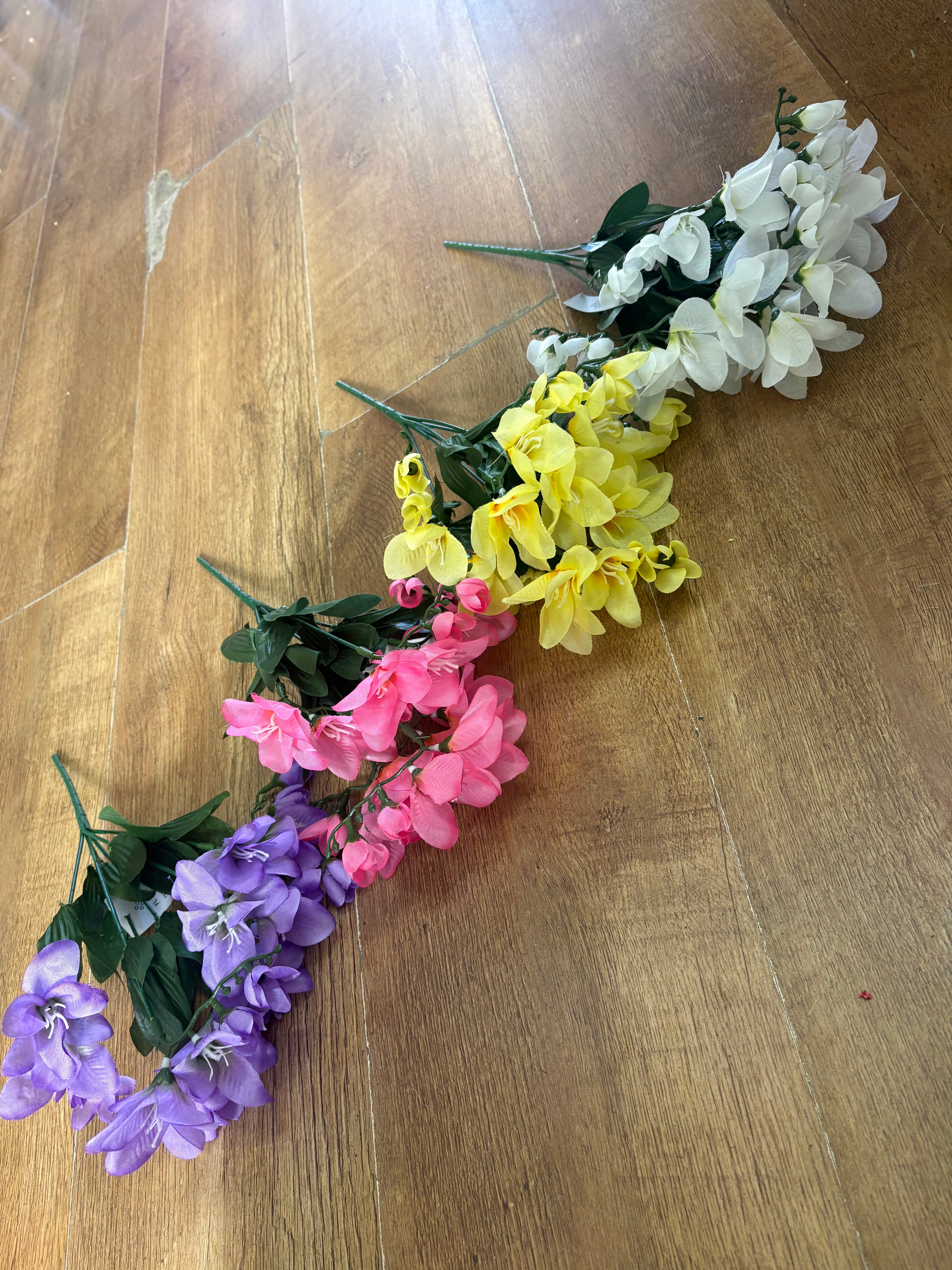 Freesia bunch - 4 colours available