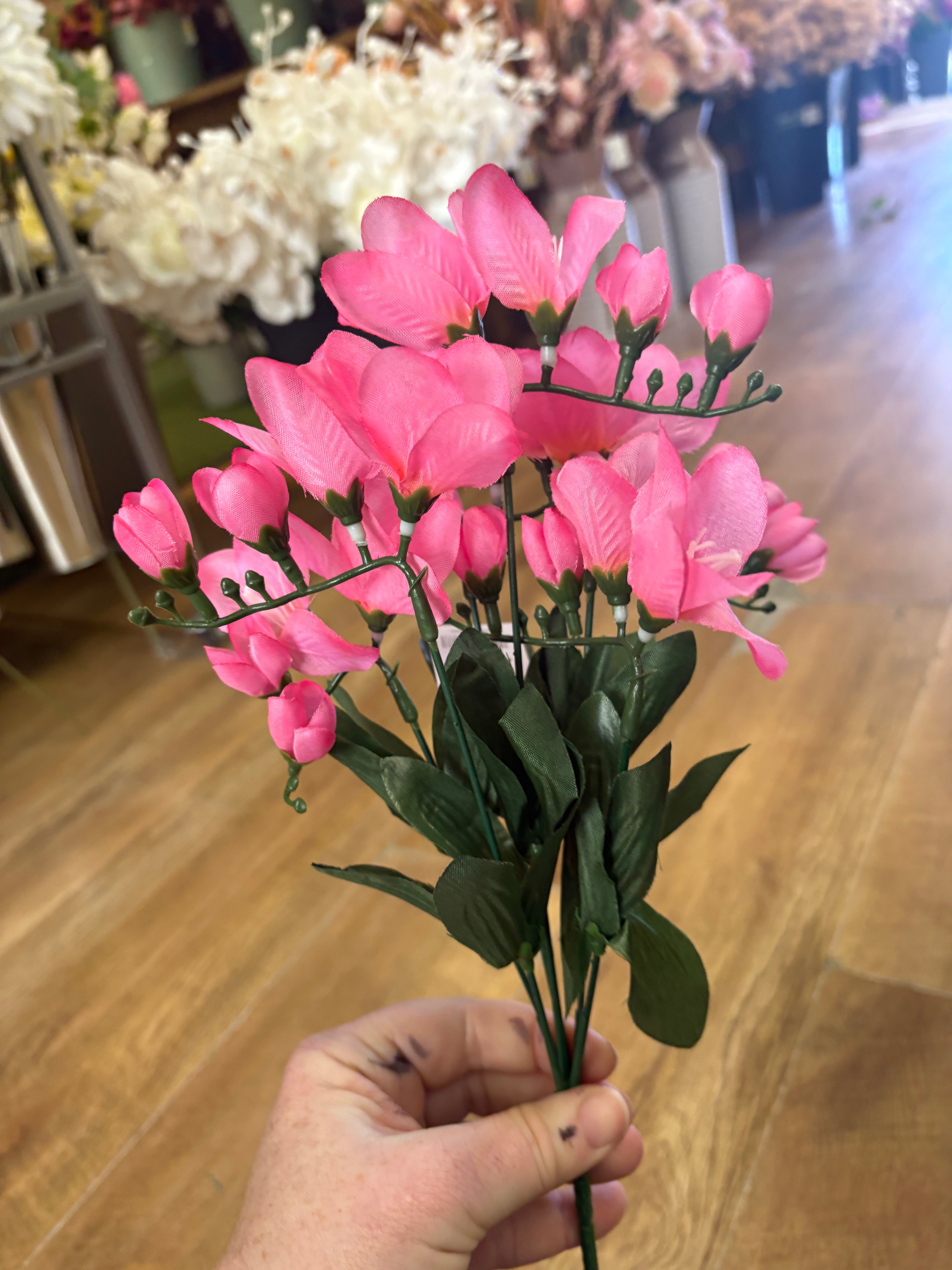 Freesia bunch - 4 colours available