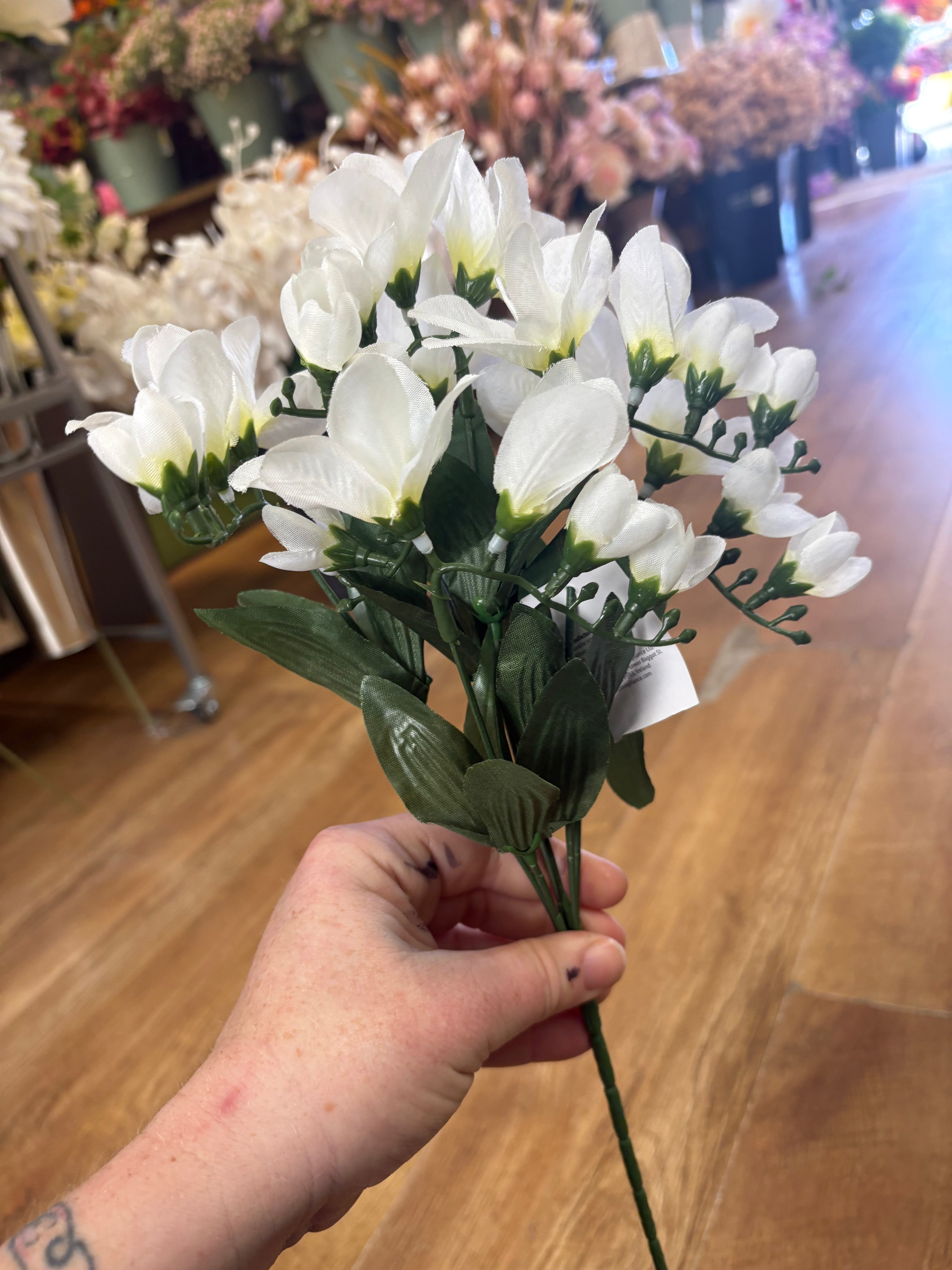 Freesia bunch - 4 colours available