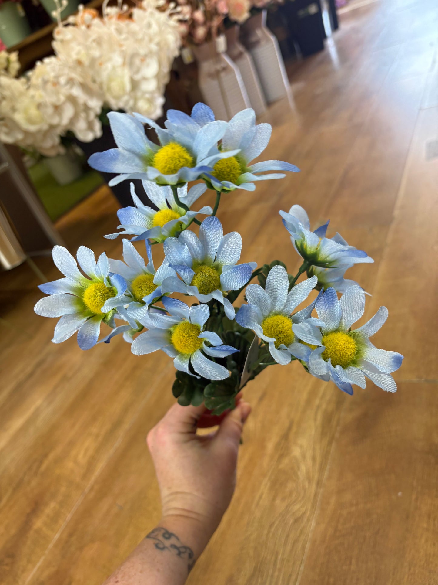 Pastel marguarite bunch