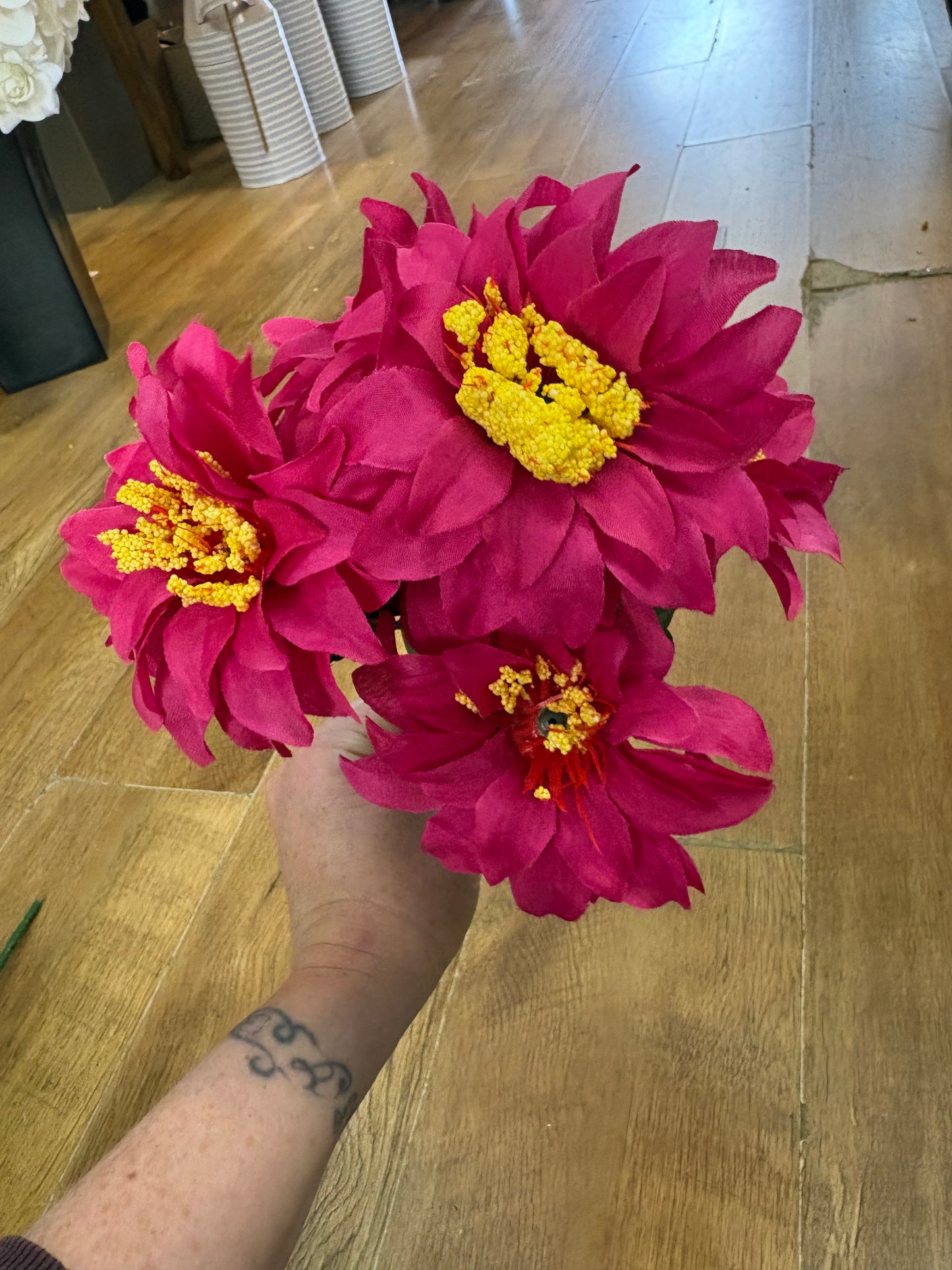 Carnival zinnia bunch - 4 colours available