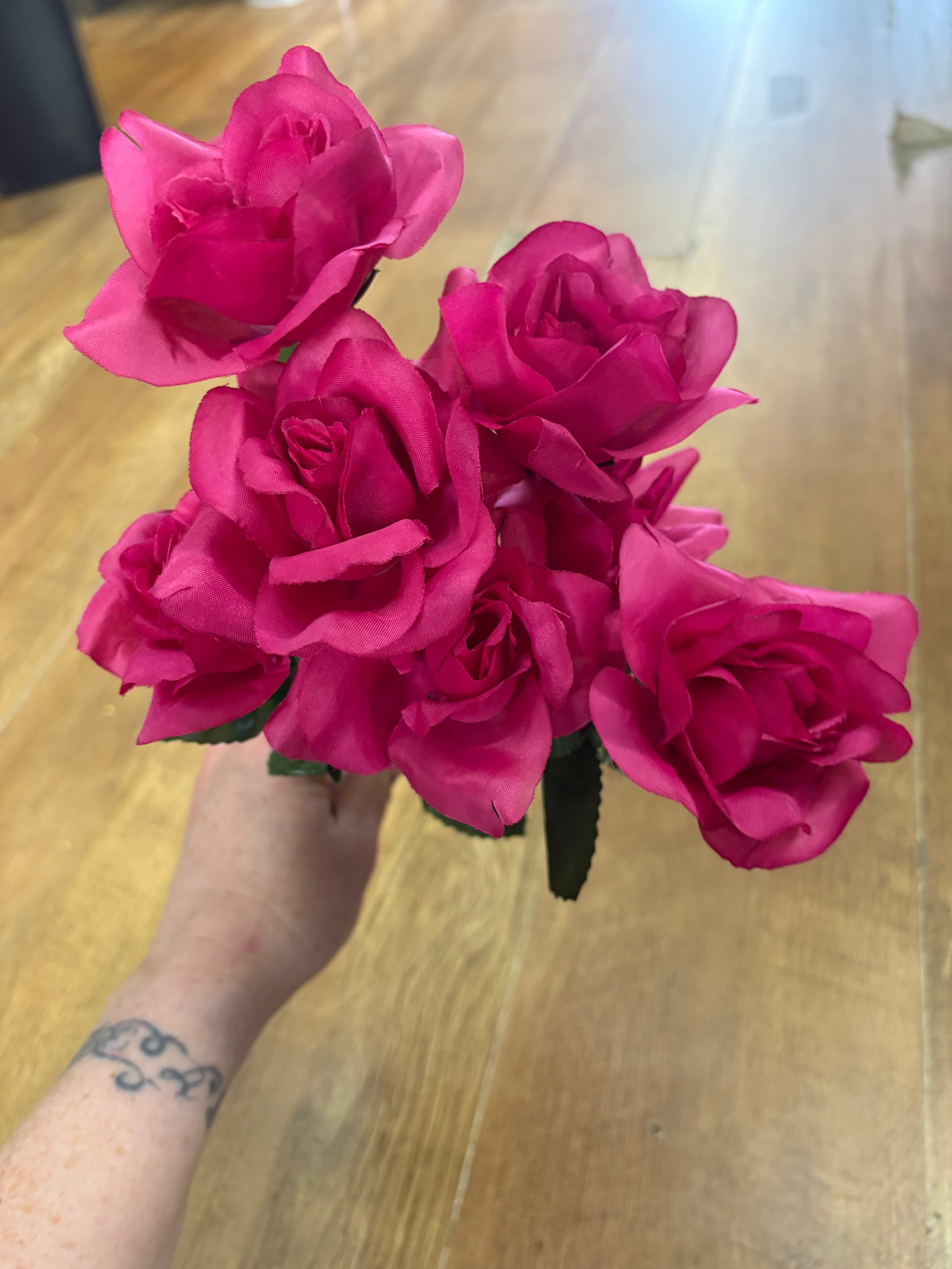 Carnival rose bunch - 3 colours available