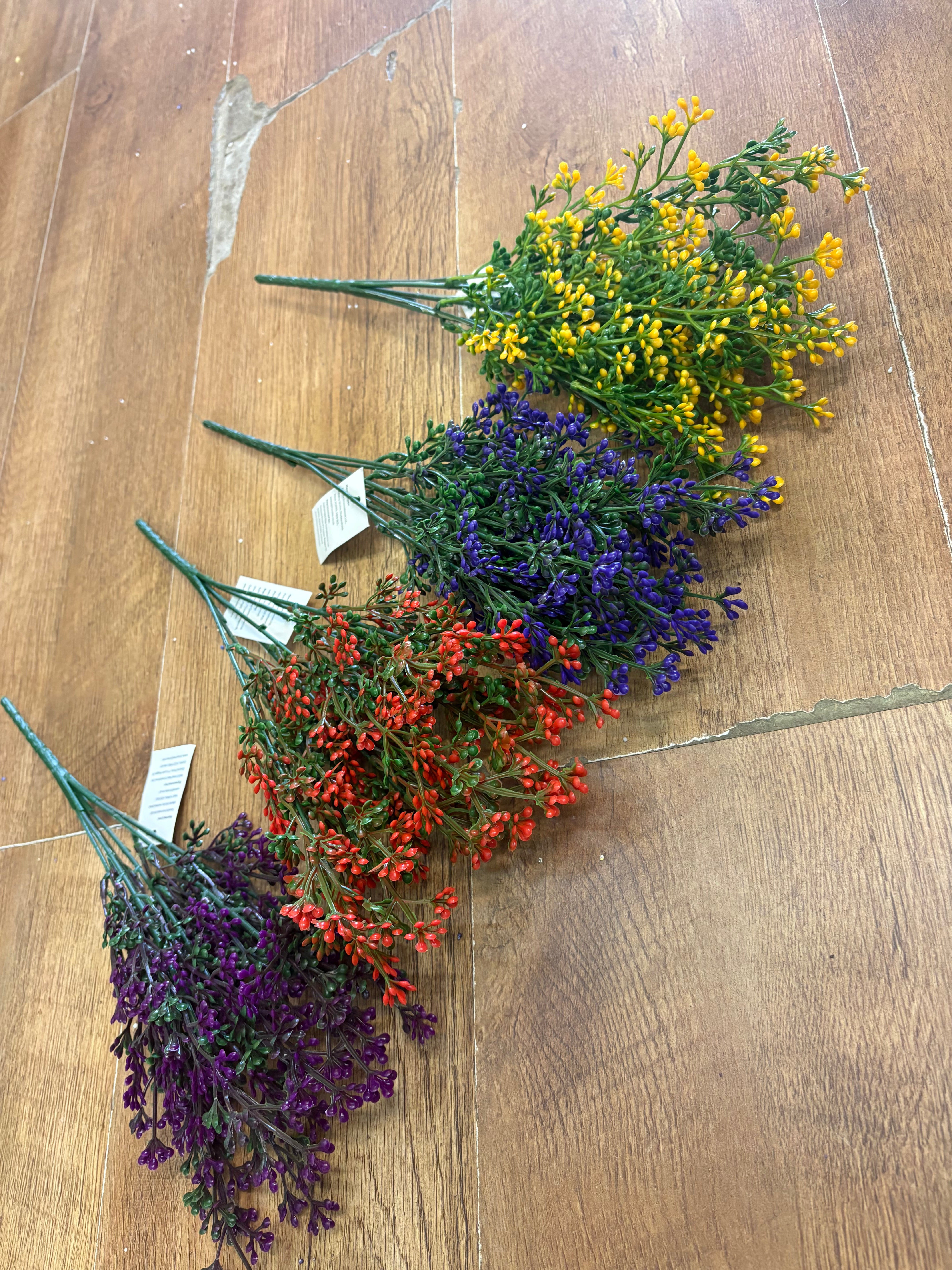 Milan bud bunch - 4 colours available