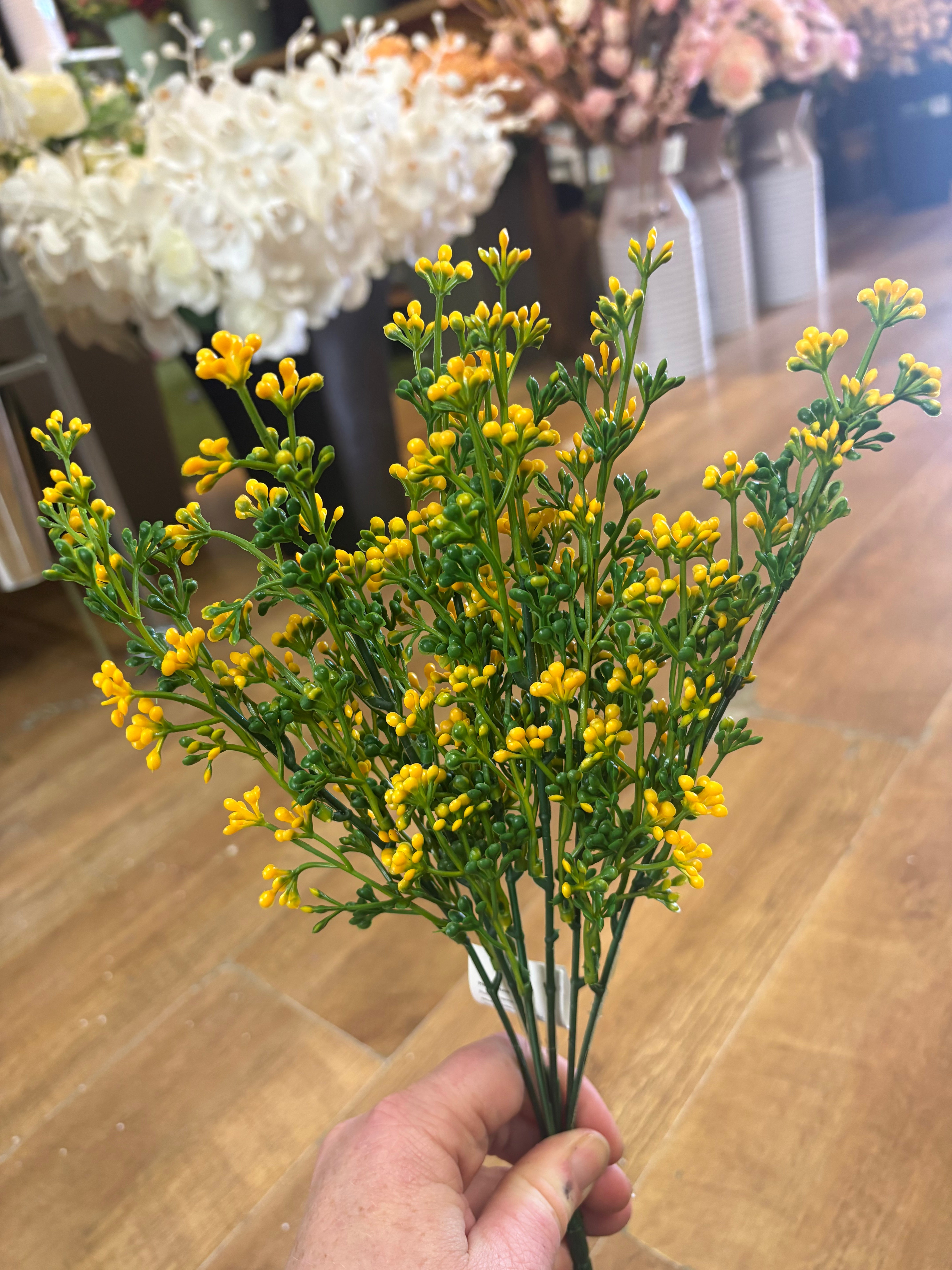 Milan bud bunch - 4 colours available