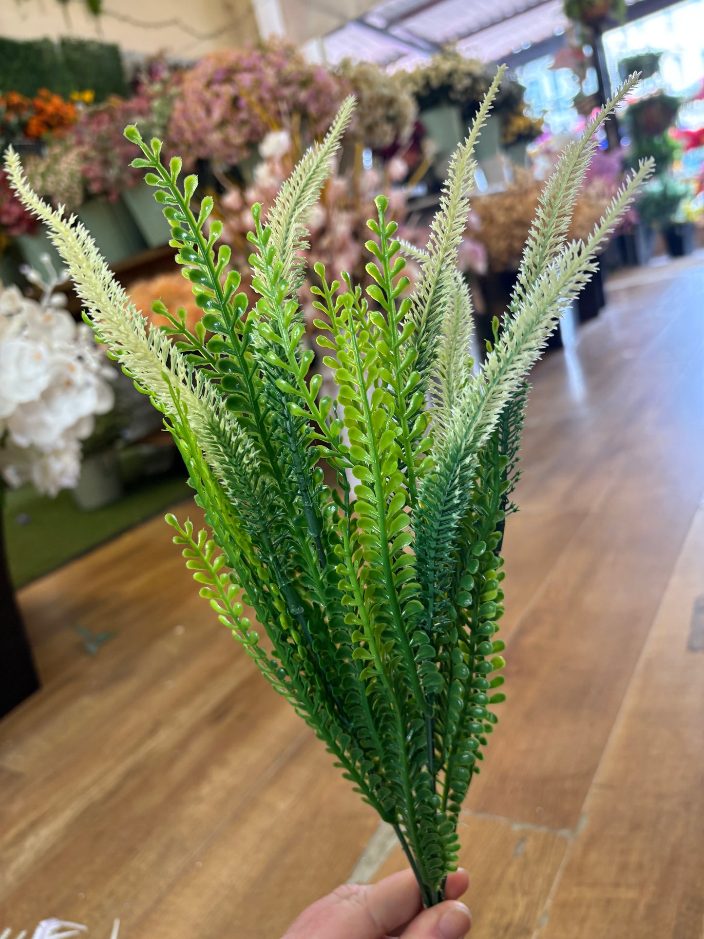Plastic filler bush - 4 colours available