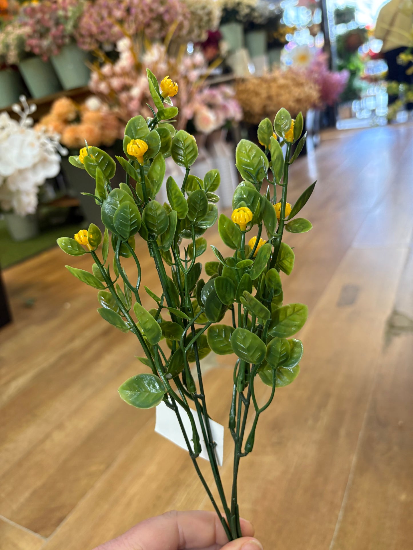Plastic bud bush - 4 colours available