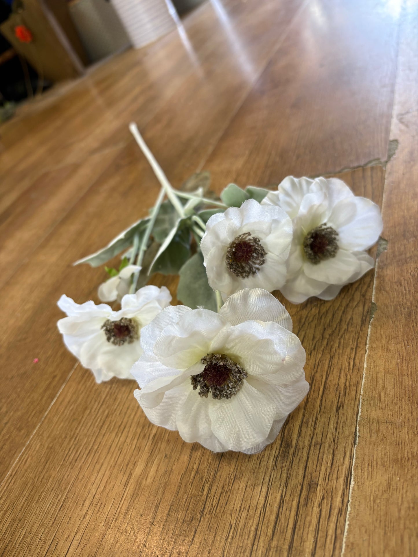 Long stem Ivory Alessandra spray