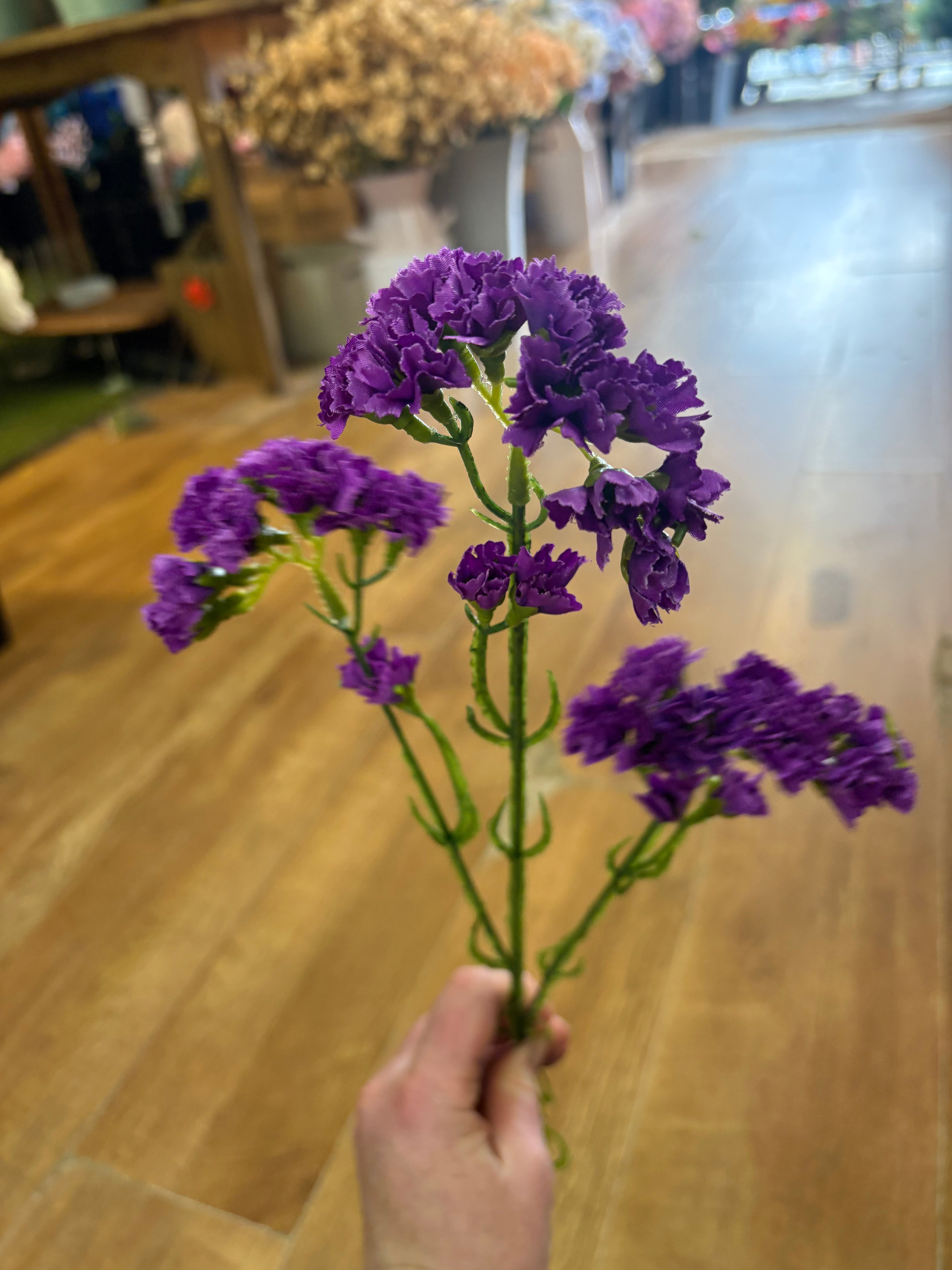 62cm Statice spray - 4 colours available