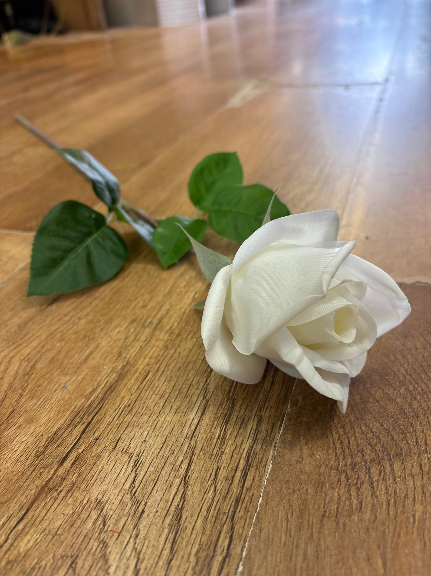 Ivory real touch deluxe single rose
