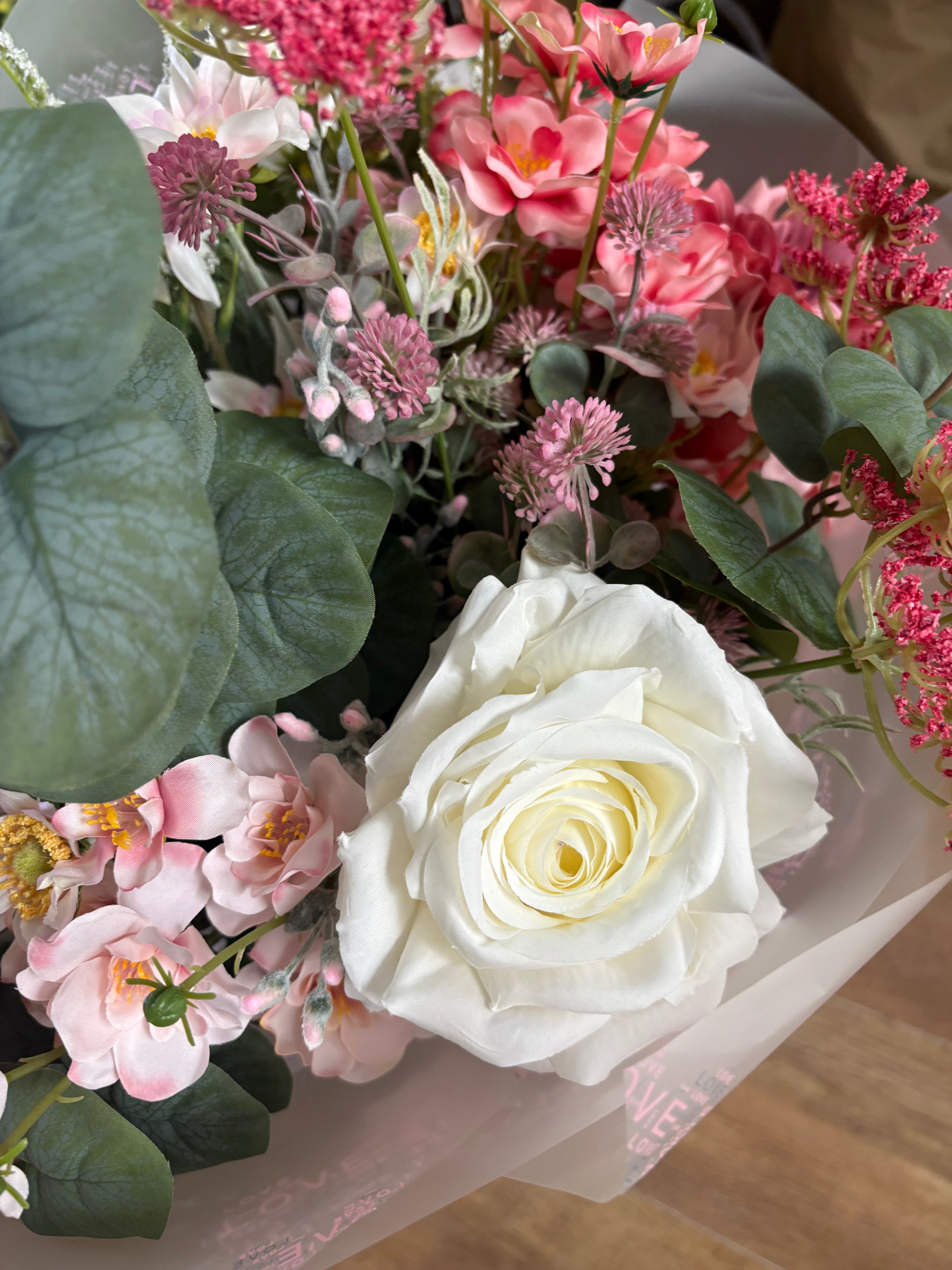 Large luxury bouquet - blushing beauty