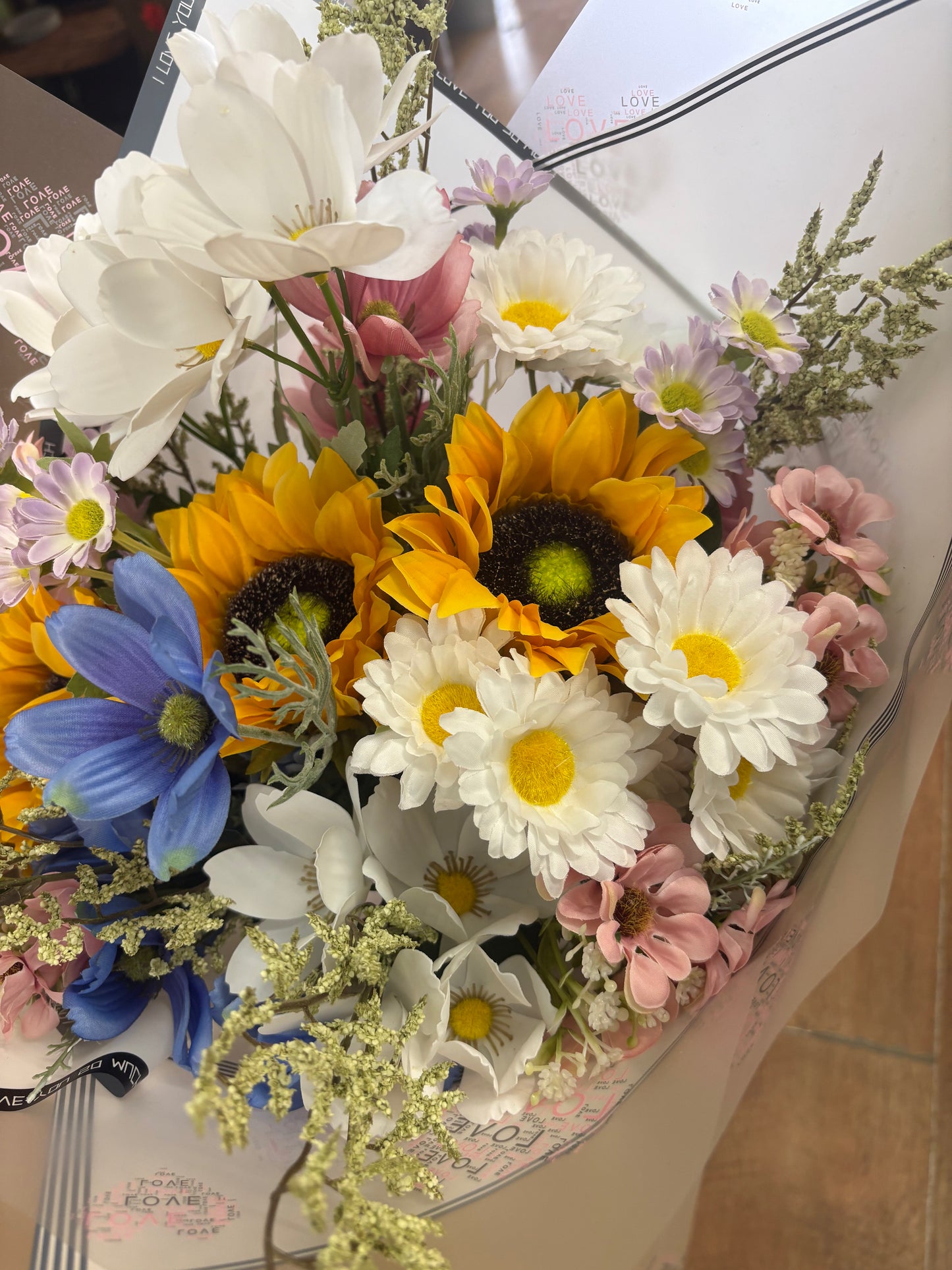 Premium open top bouquet - wildflower mix