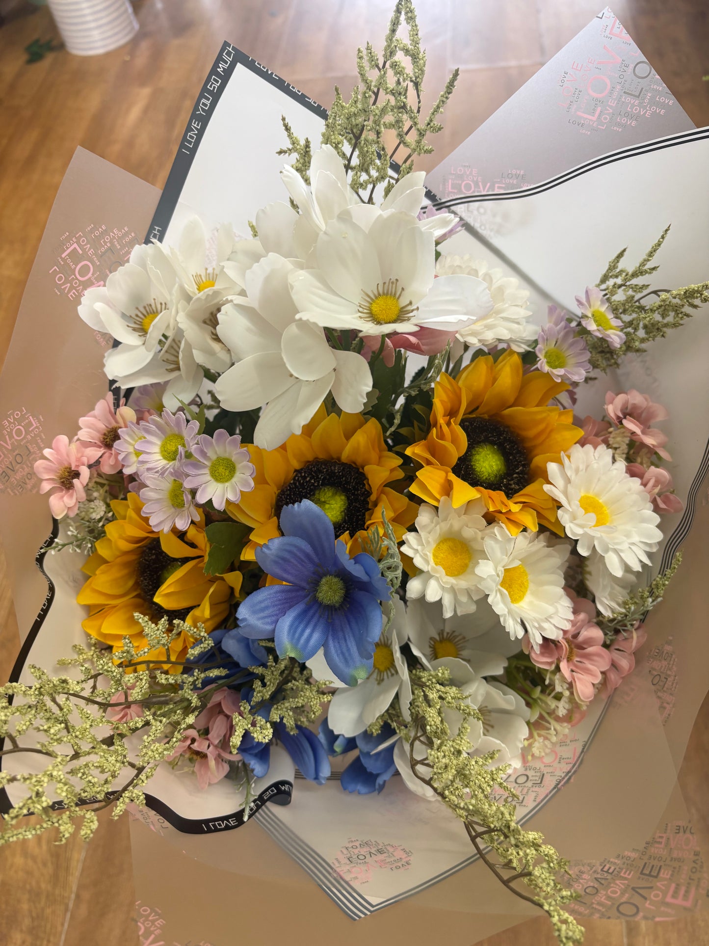 Premium open top bouquet - wildflower mix