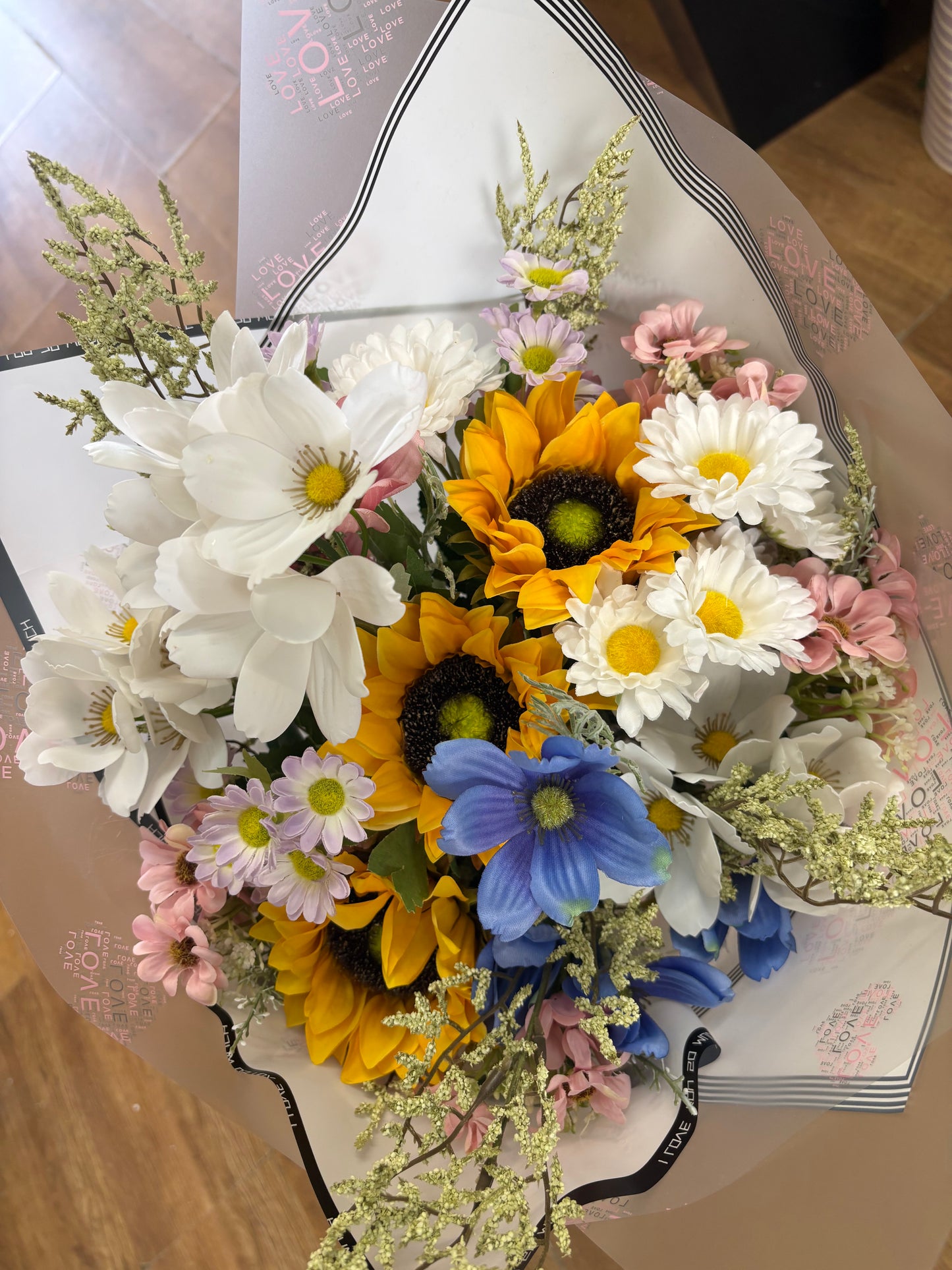 Premium open top bouquet - wildflower mix