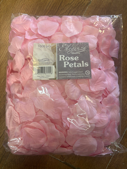1000 pcs light pink rose petals