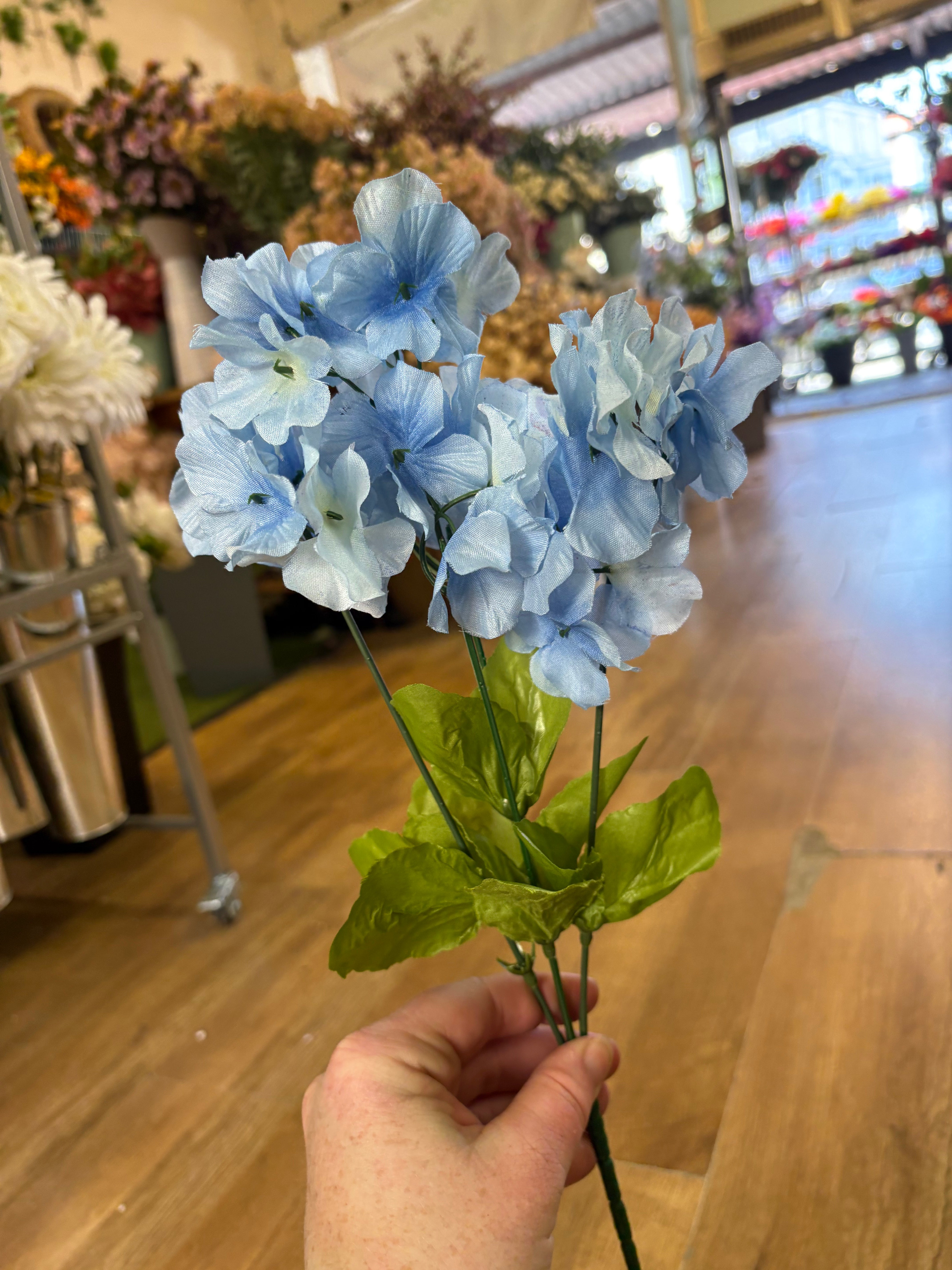 Hydrangea bunch - 4 colours available