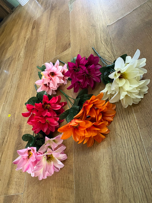 Wild dahlia bunch - 5 colours available