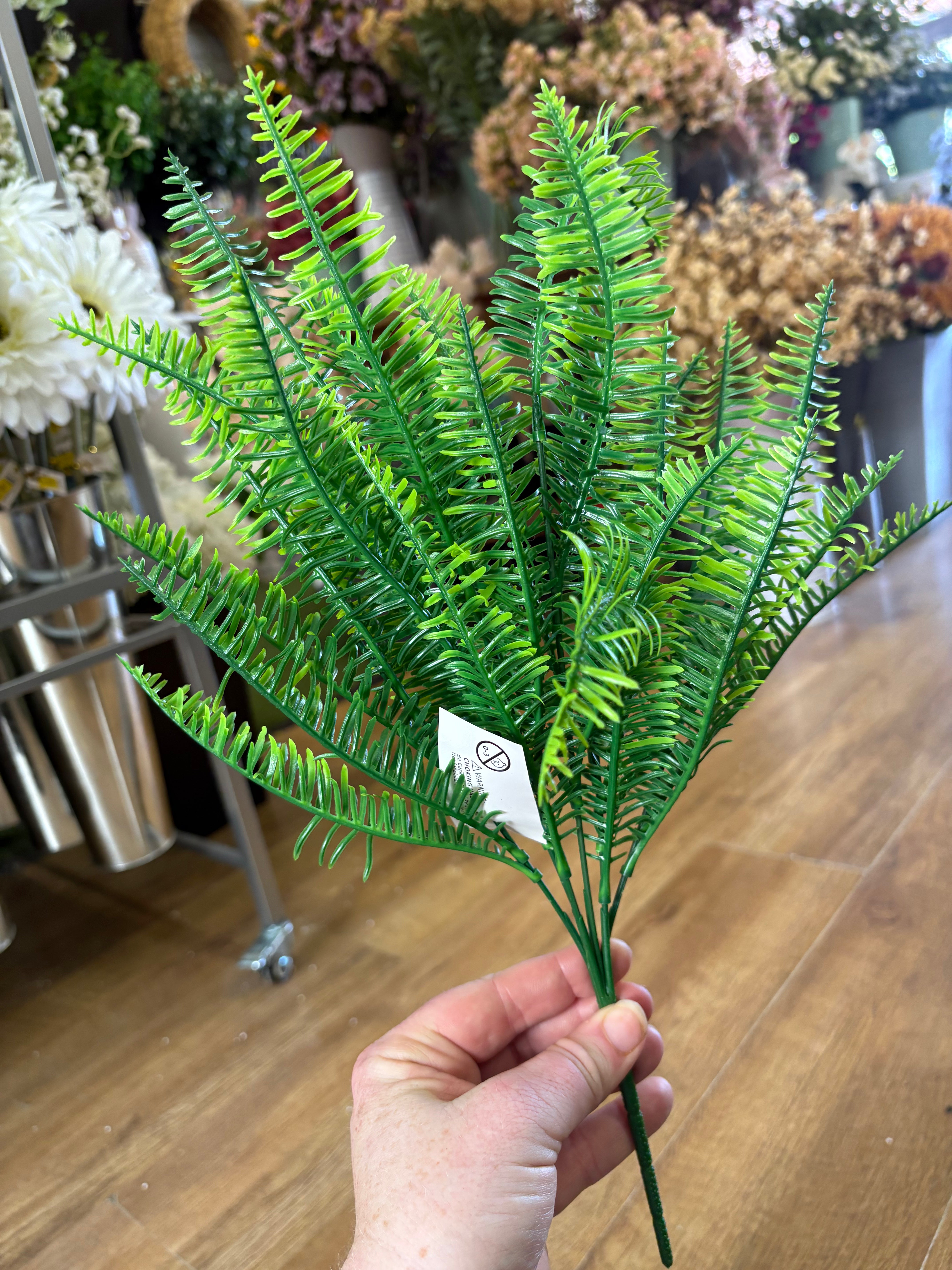 Plastic fern bunch