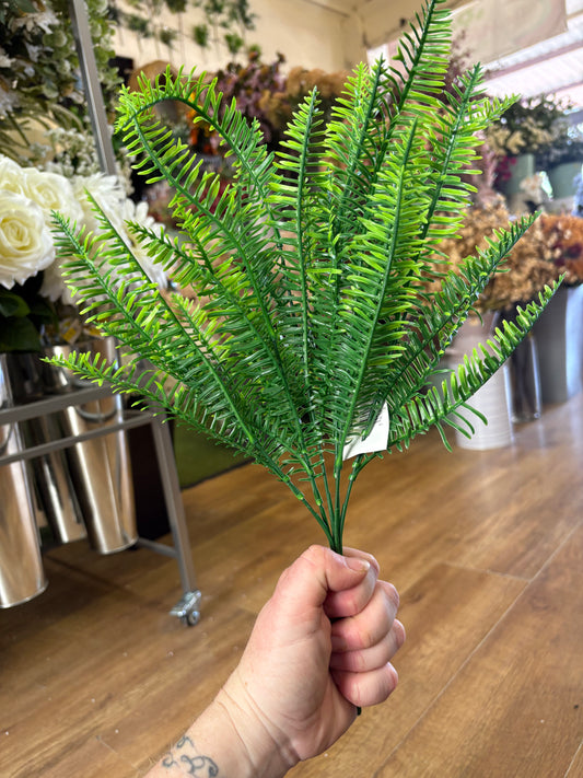 Plastic fern bunch