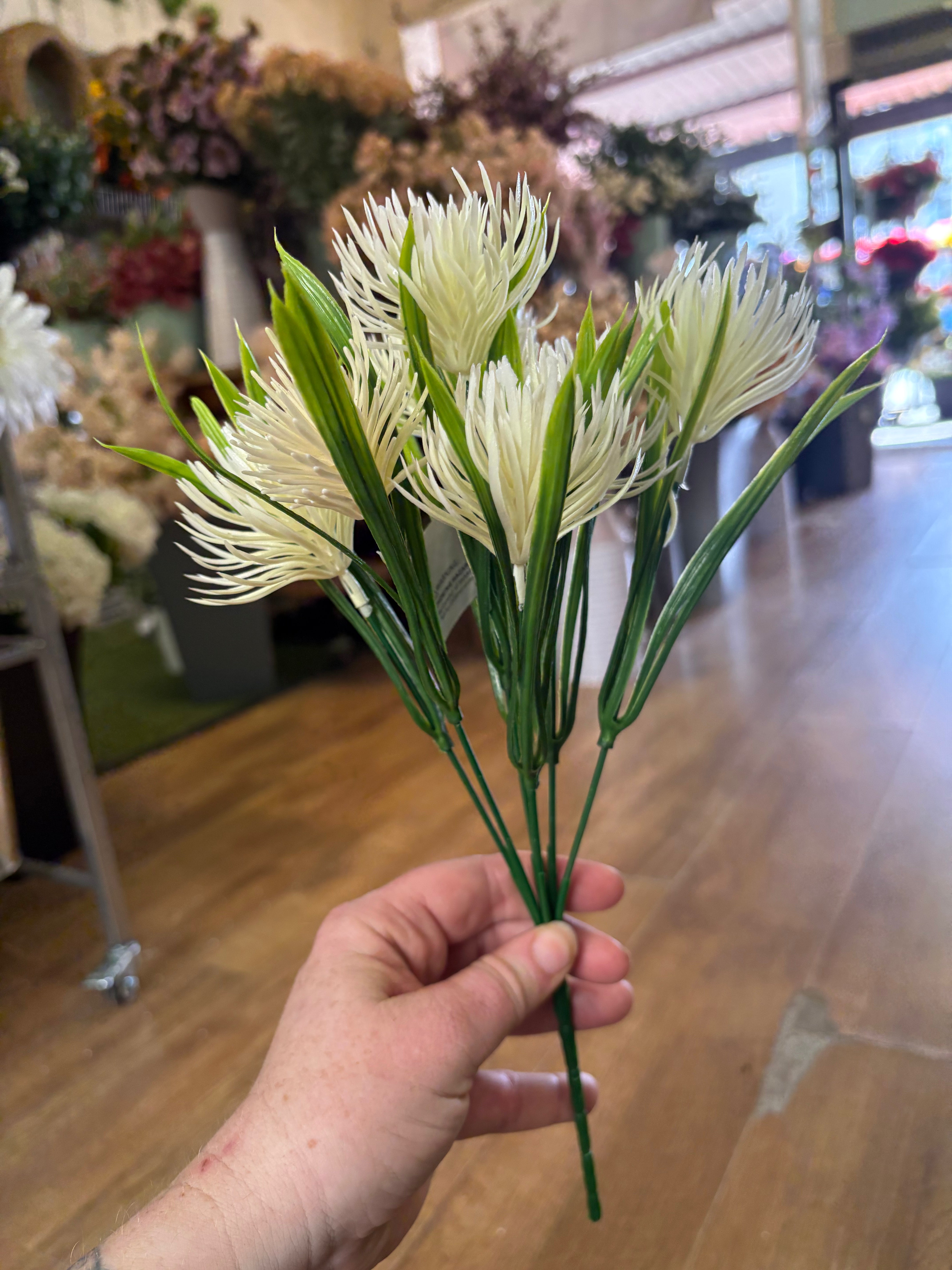 Plastic allium bunch - 3 colours available