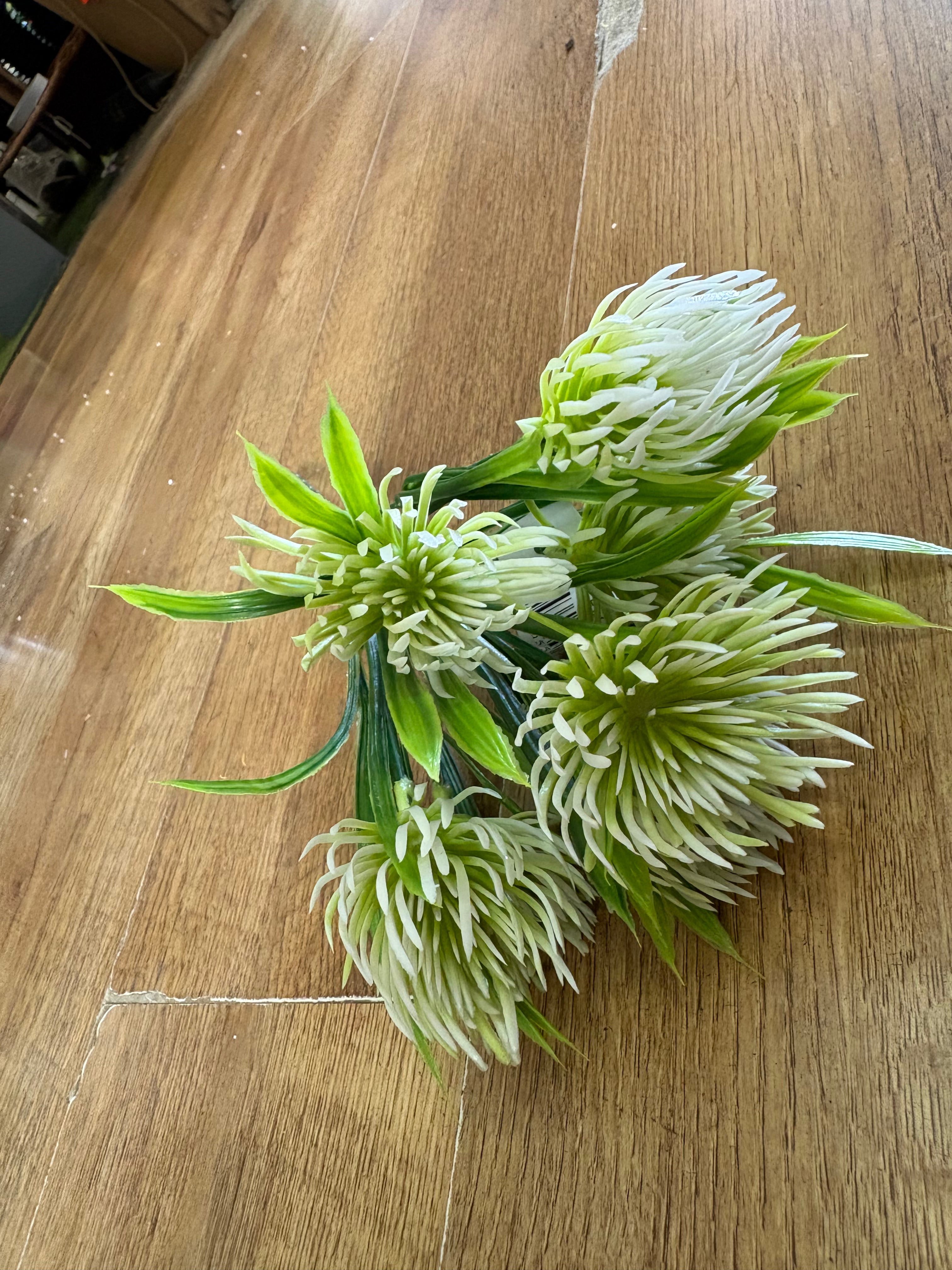 Plastic allium bunch - 3 colours available