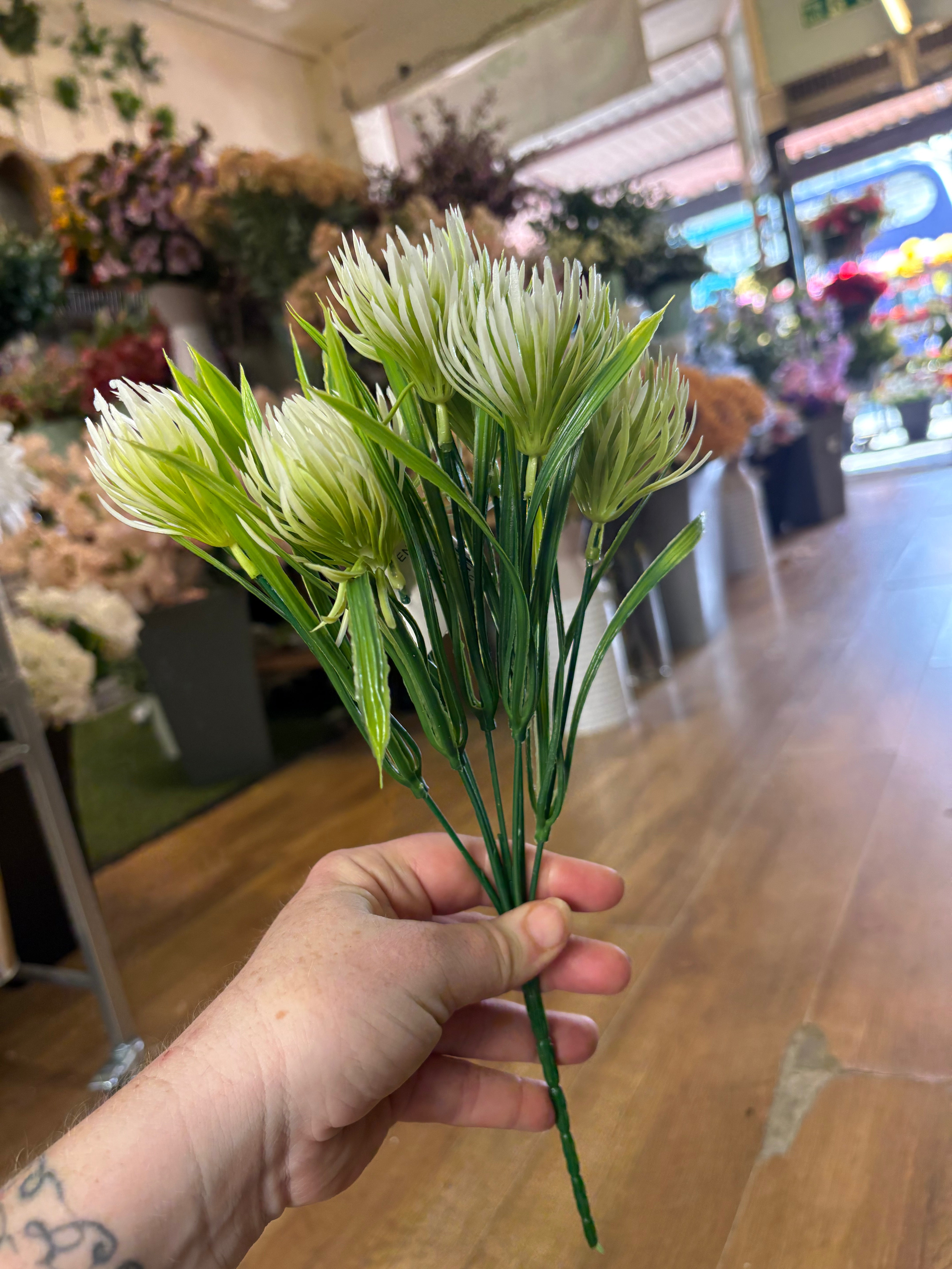 Plastic allium bunch - 3 colours available