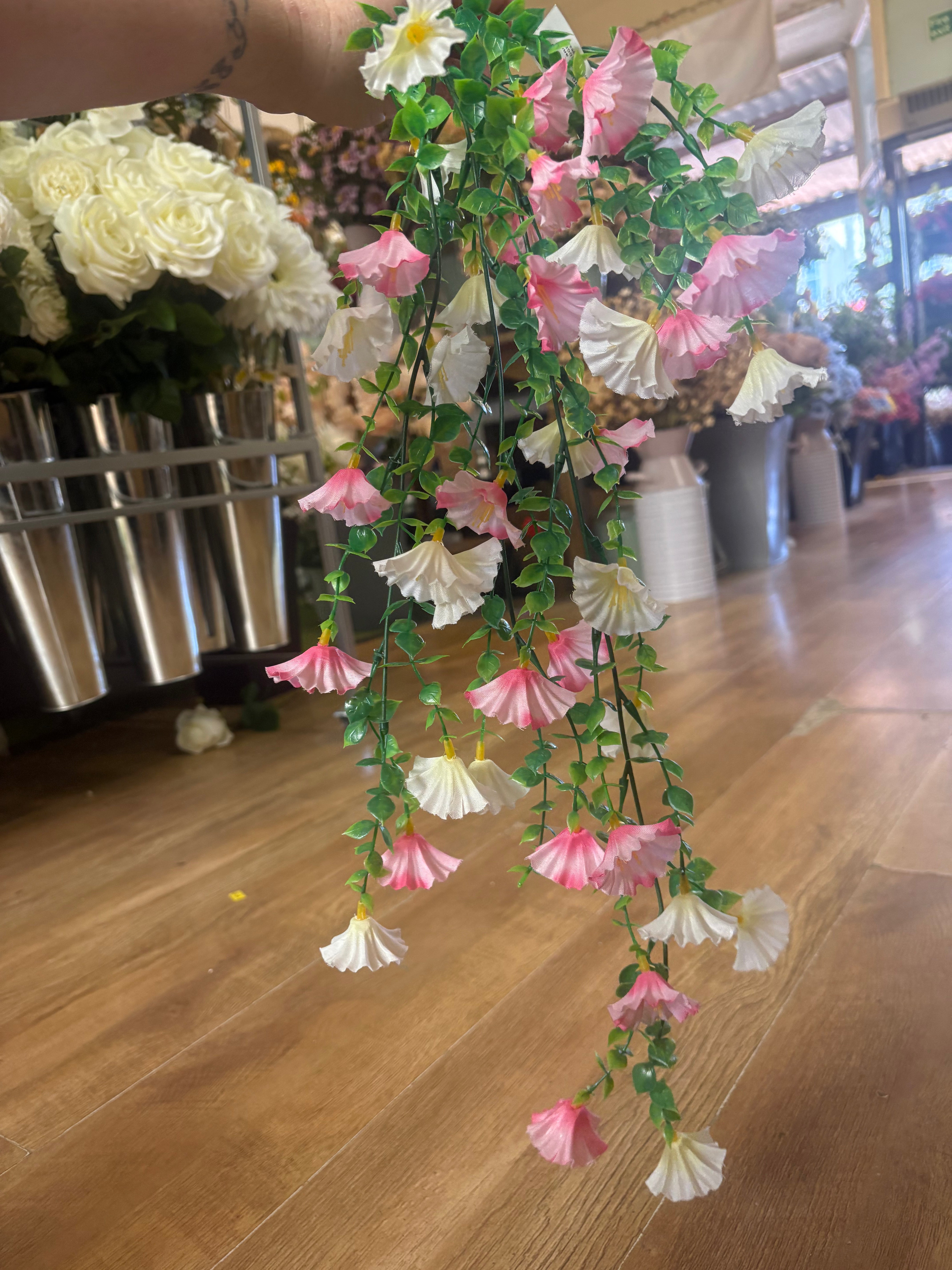Pink and white petunia trailer