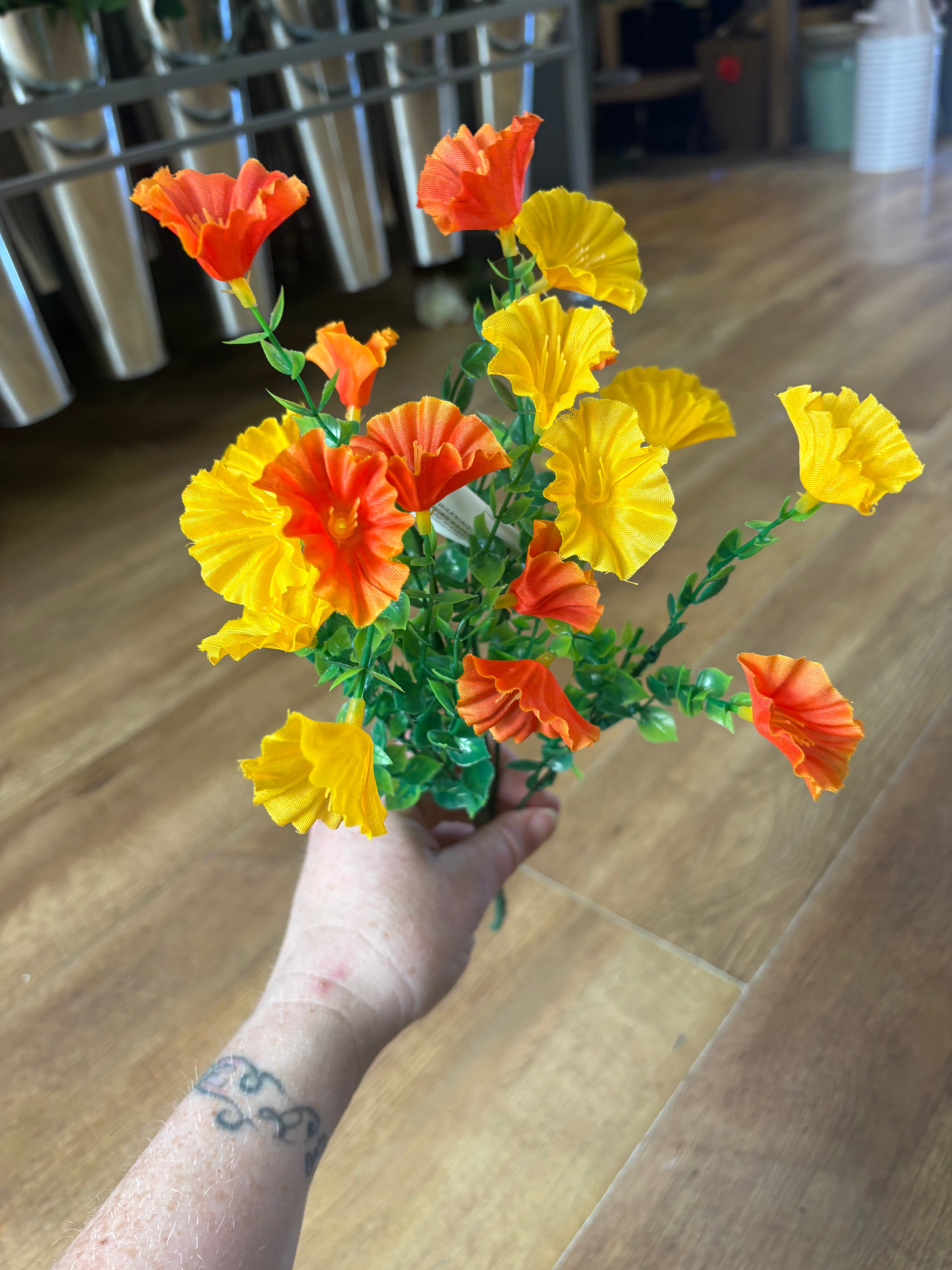 Petunia bunch - 6 colours available