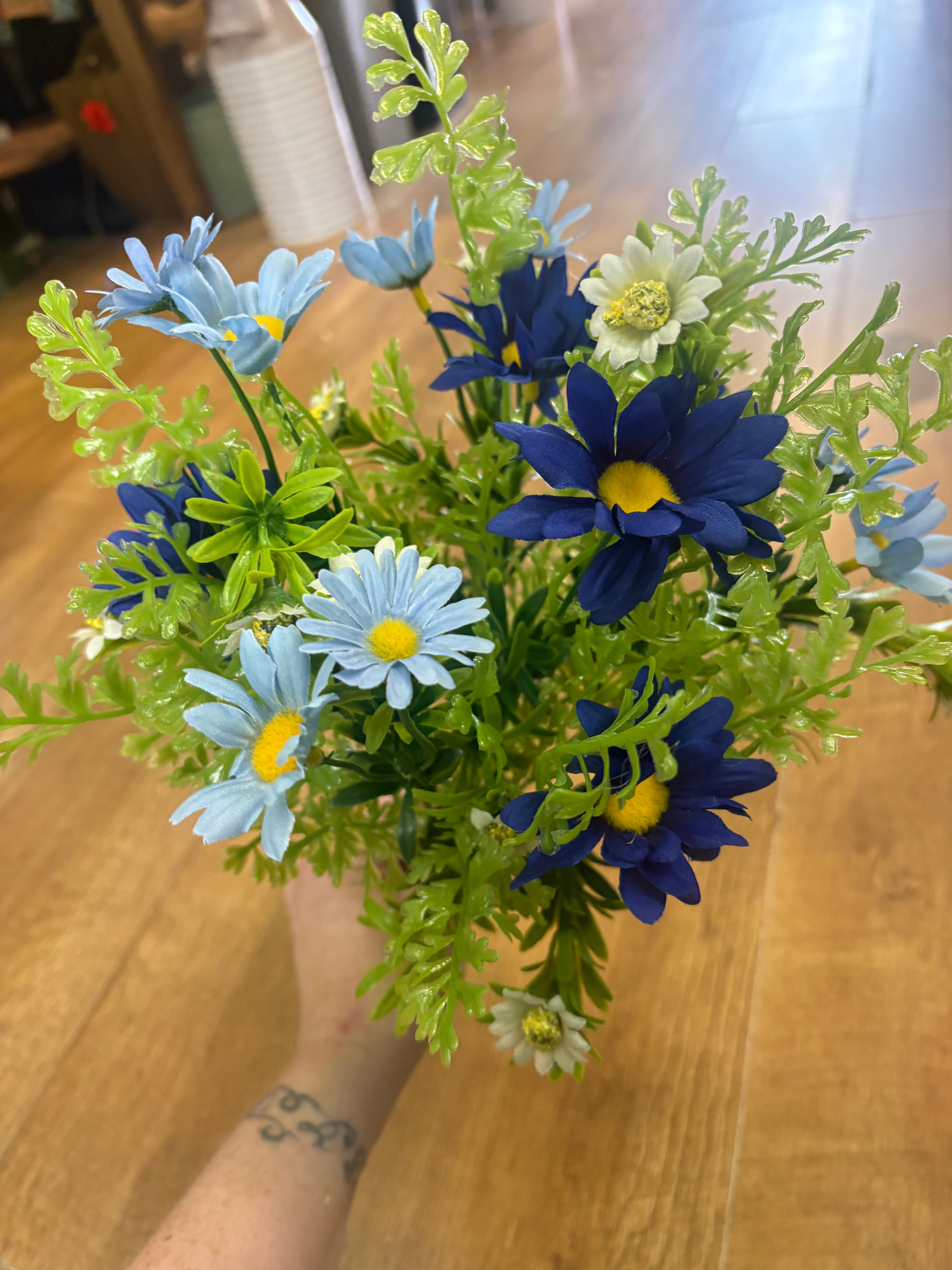 Large mixed blue daisy mix bunch