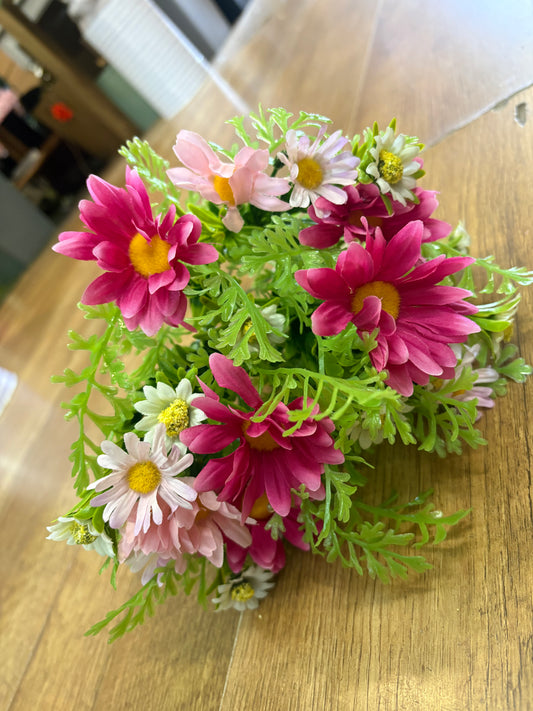 Large mixed pink daisy mix bunch