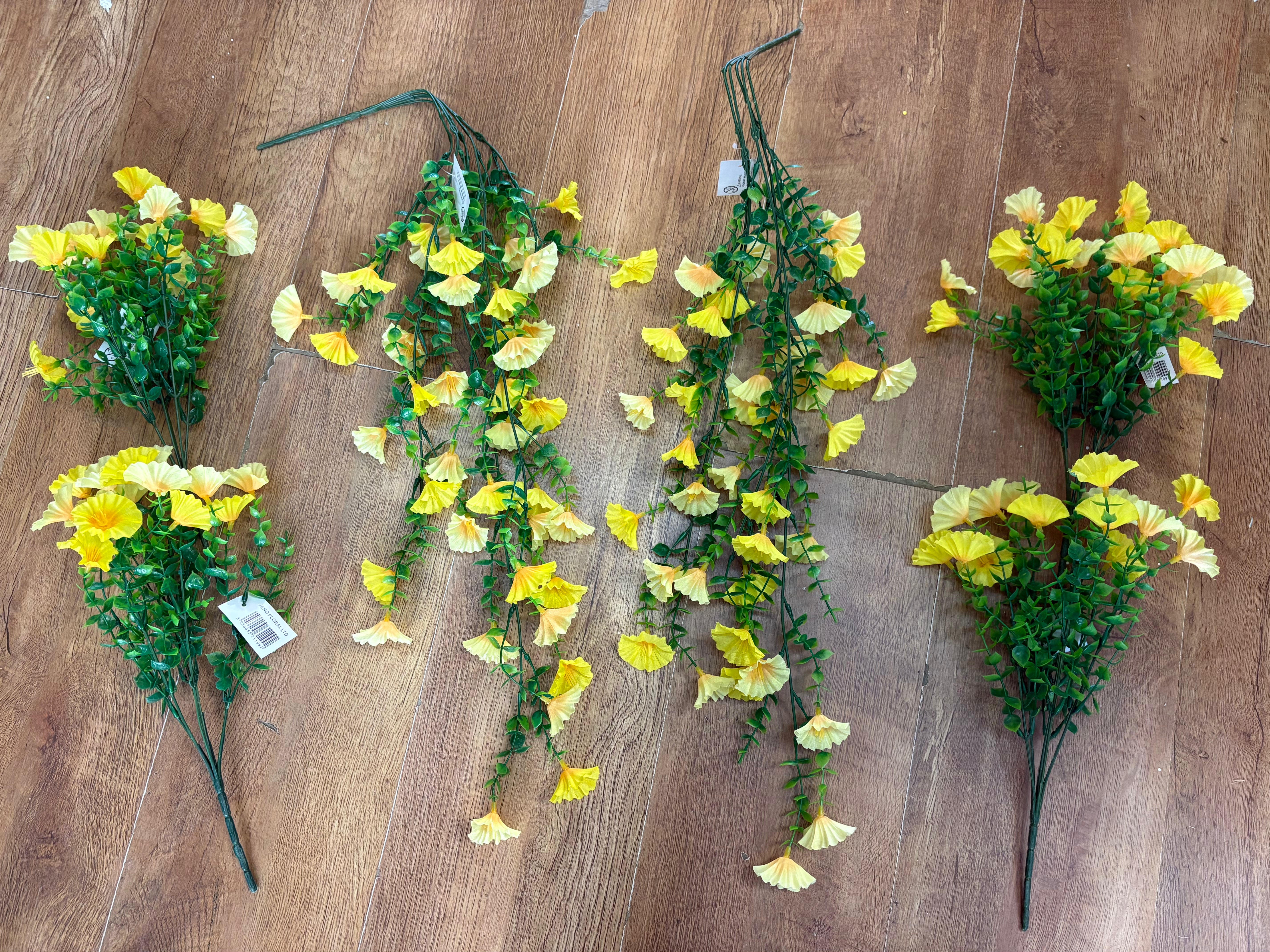 Hanging basket bundle - 2 trailers, 4 bunches - mixed yellow
