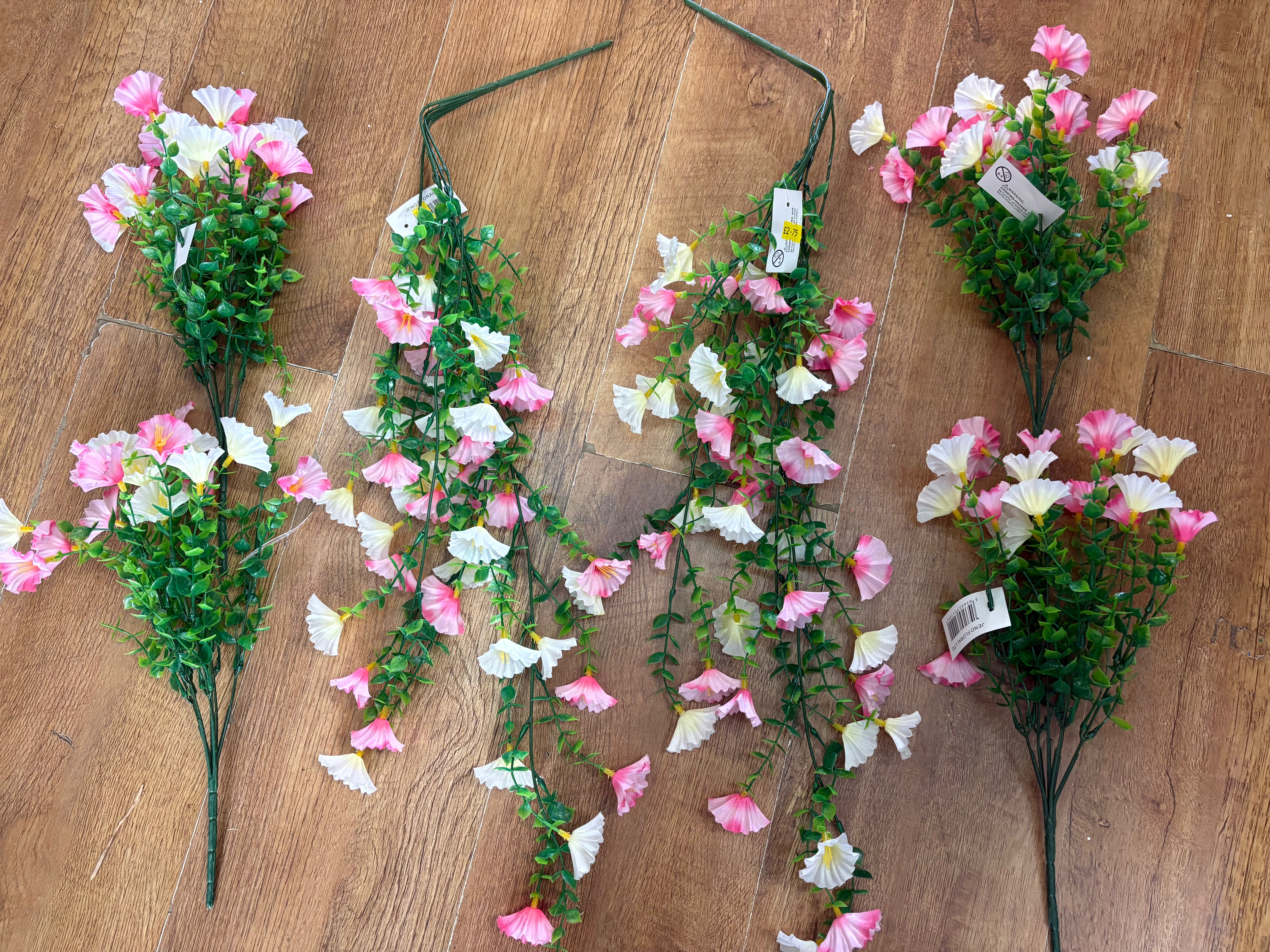 Hanging basket bundle - 2 trailers, 4 bunches - pink and white