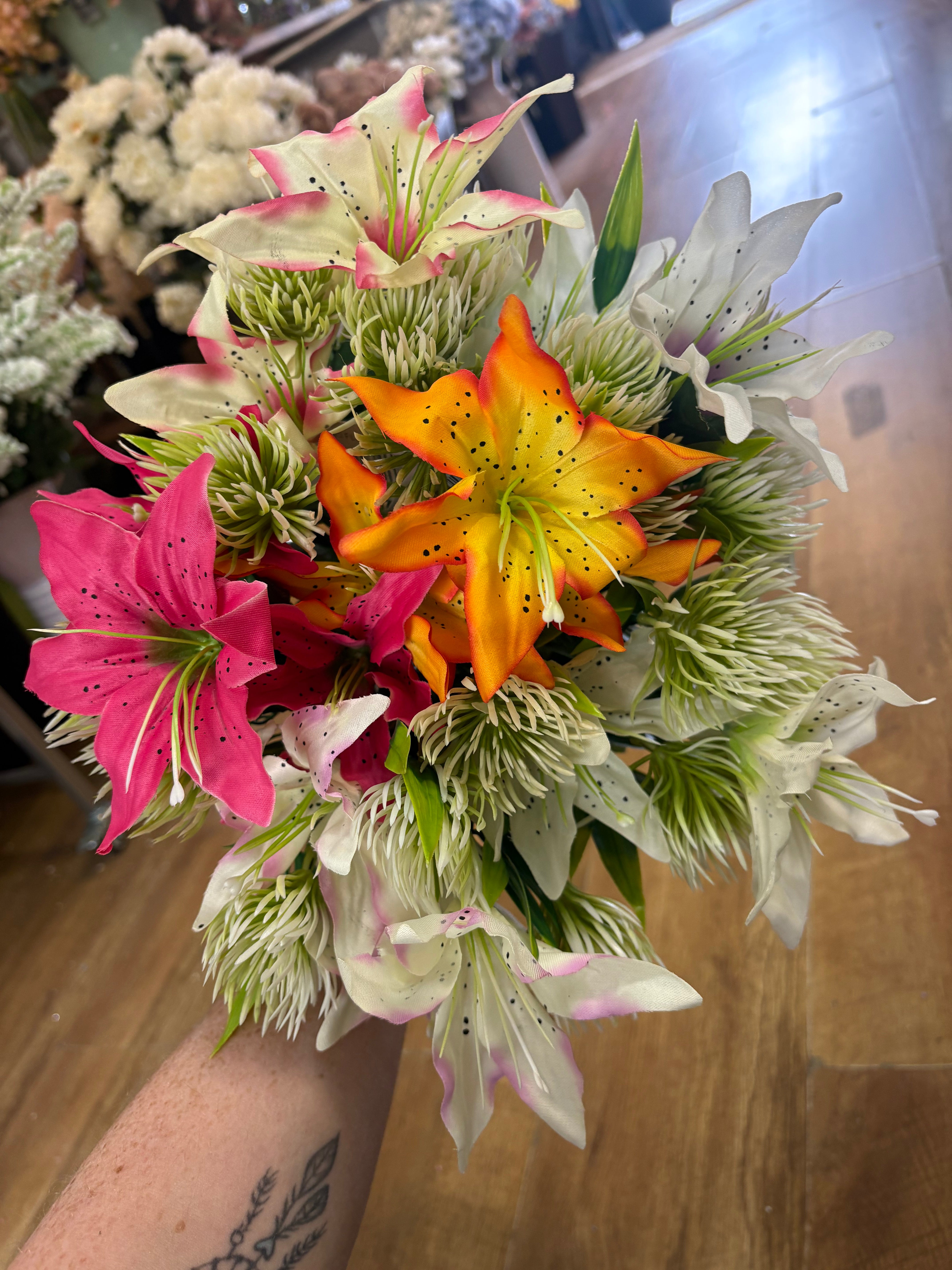 Tiger lily and plastic allium bunch - 6 colours available