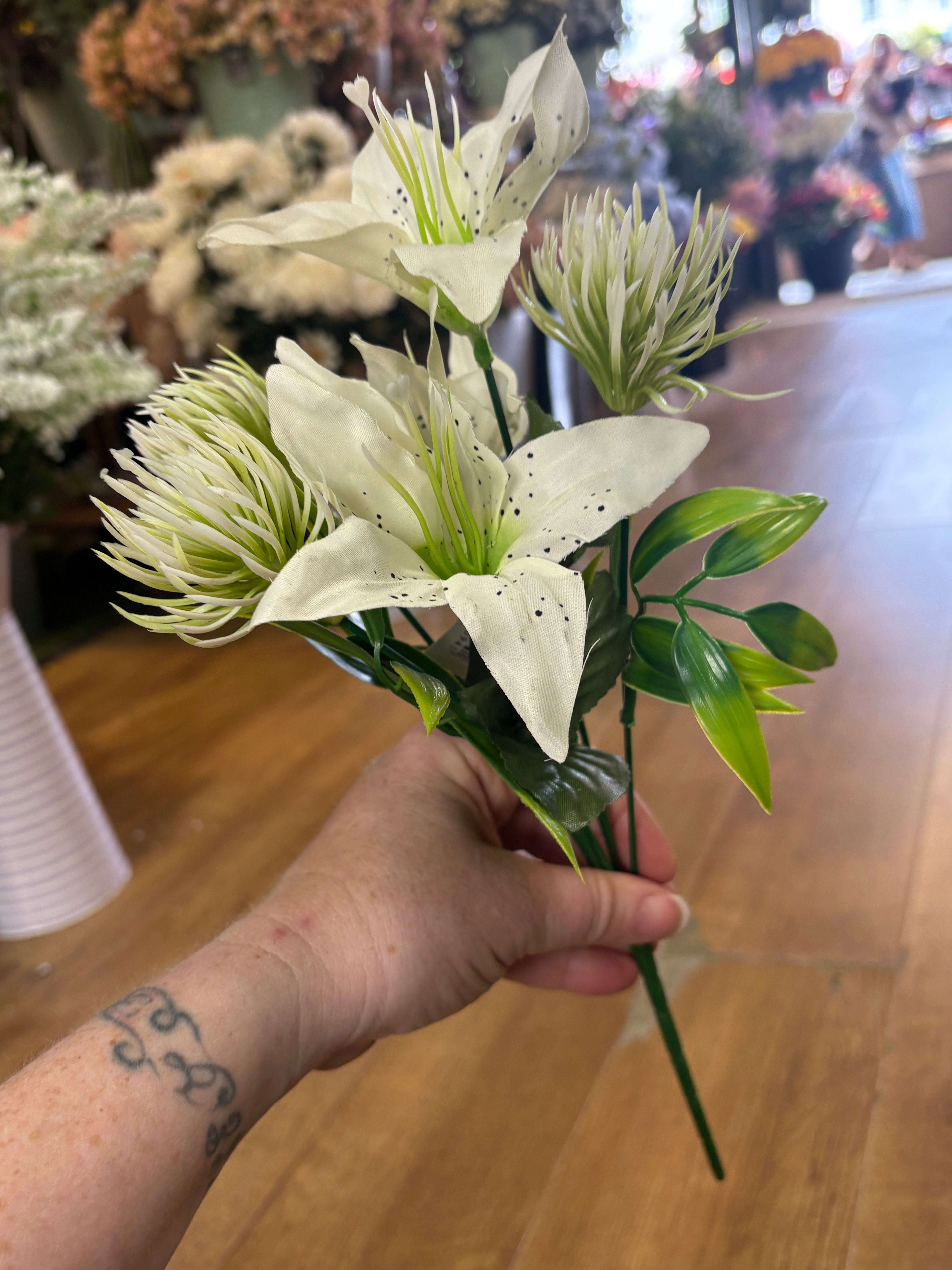 Tiger lily and plastic allium bunch - 6 colours available