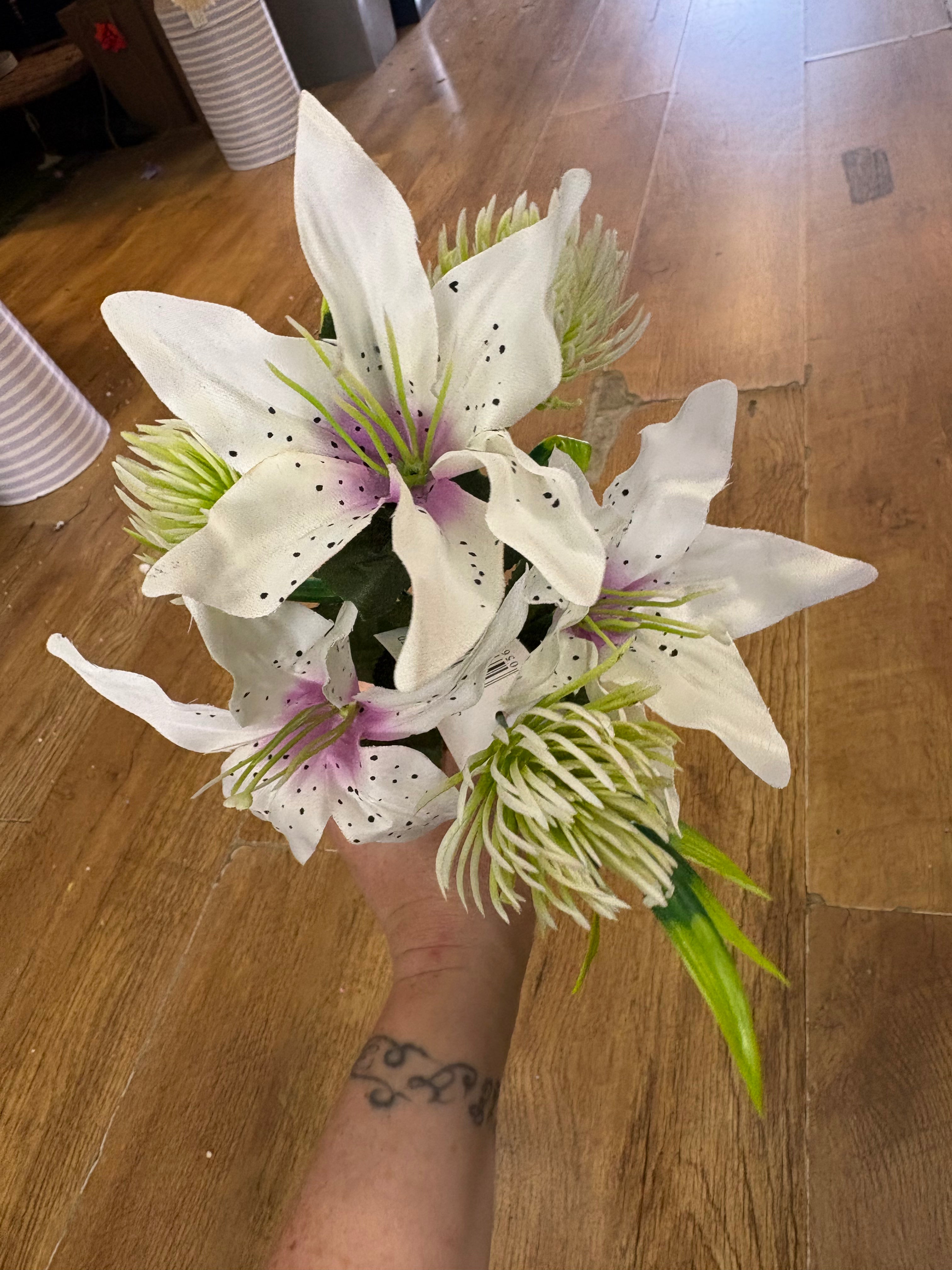 Tiger lily and plastic allium bunch - 6 colours available